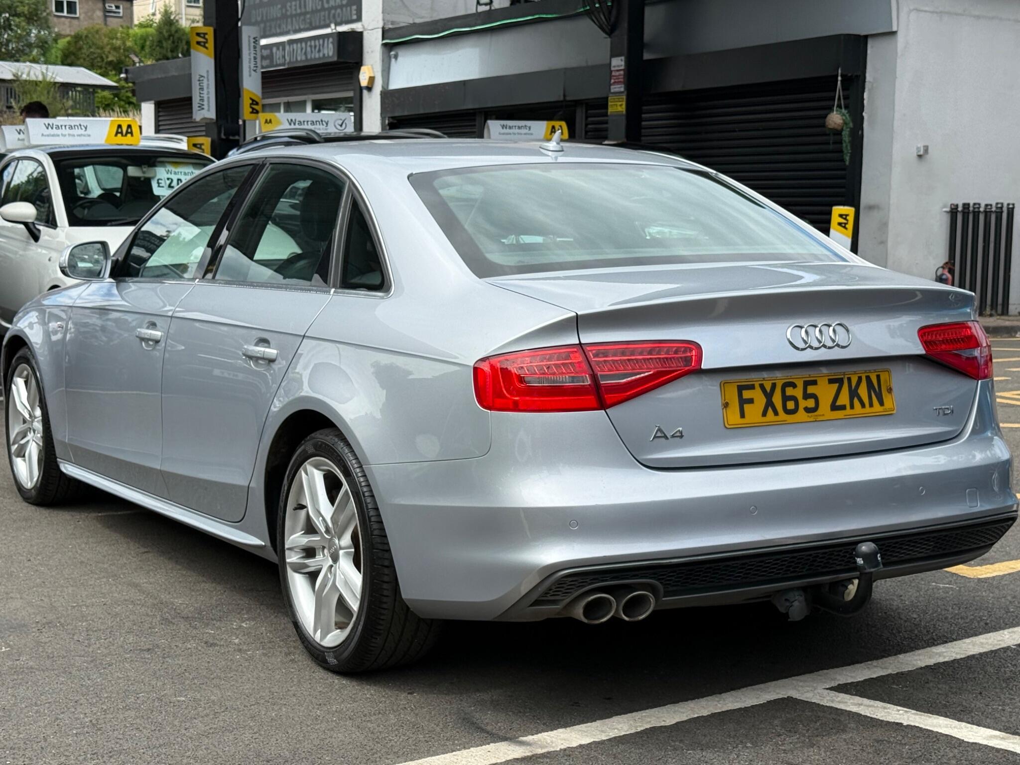 Audi A4 view 9