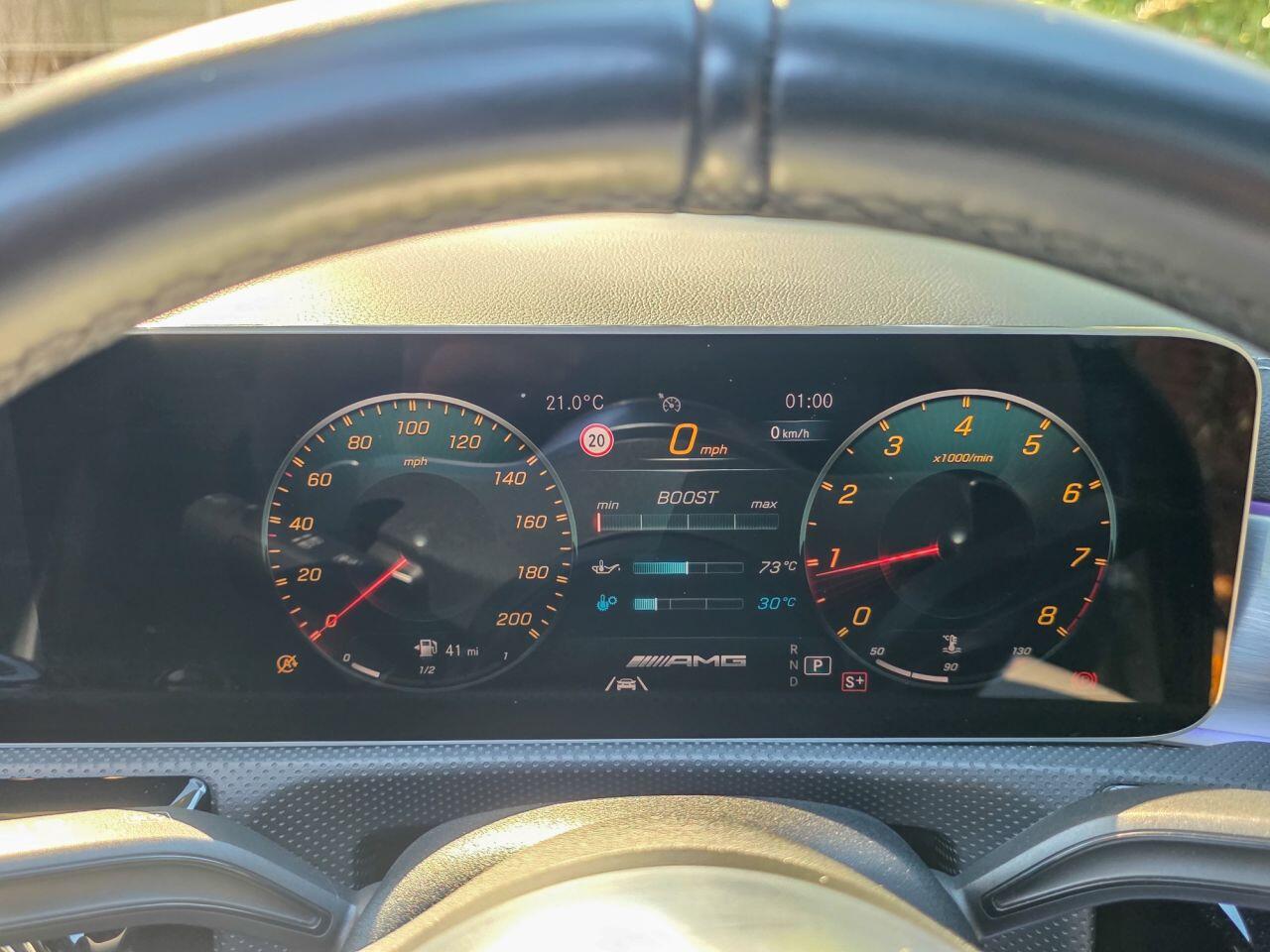 Mercedes-Benz Cla view 32