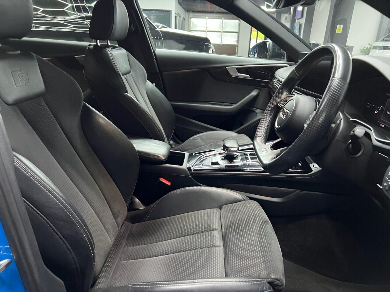 Audi A4 view 35