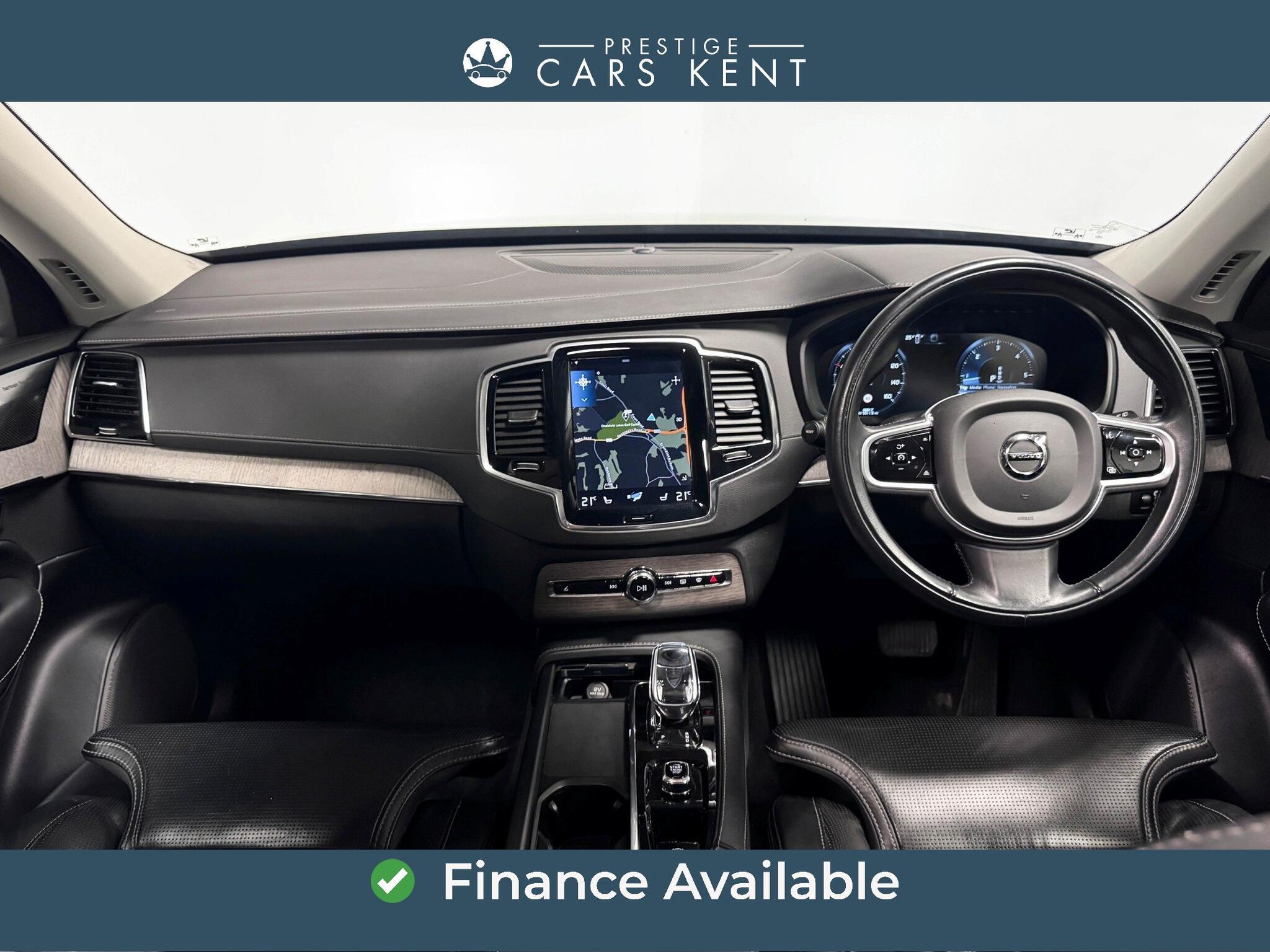 Volvo XC90 view 2