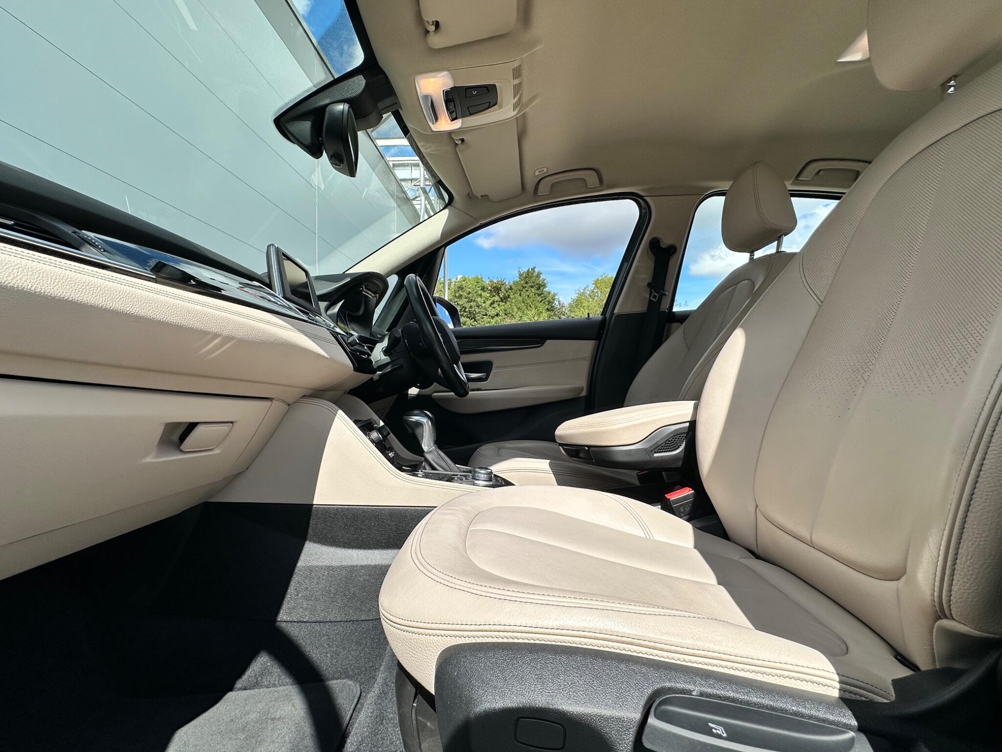 BMW 2 Series Active Tourer view 34