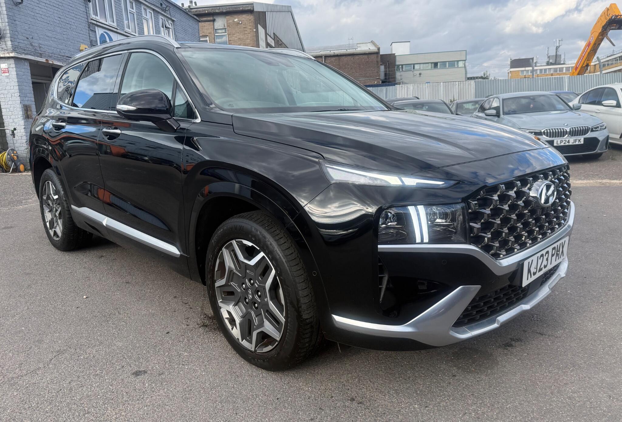 Hyundai Santa Fe view 2