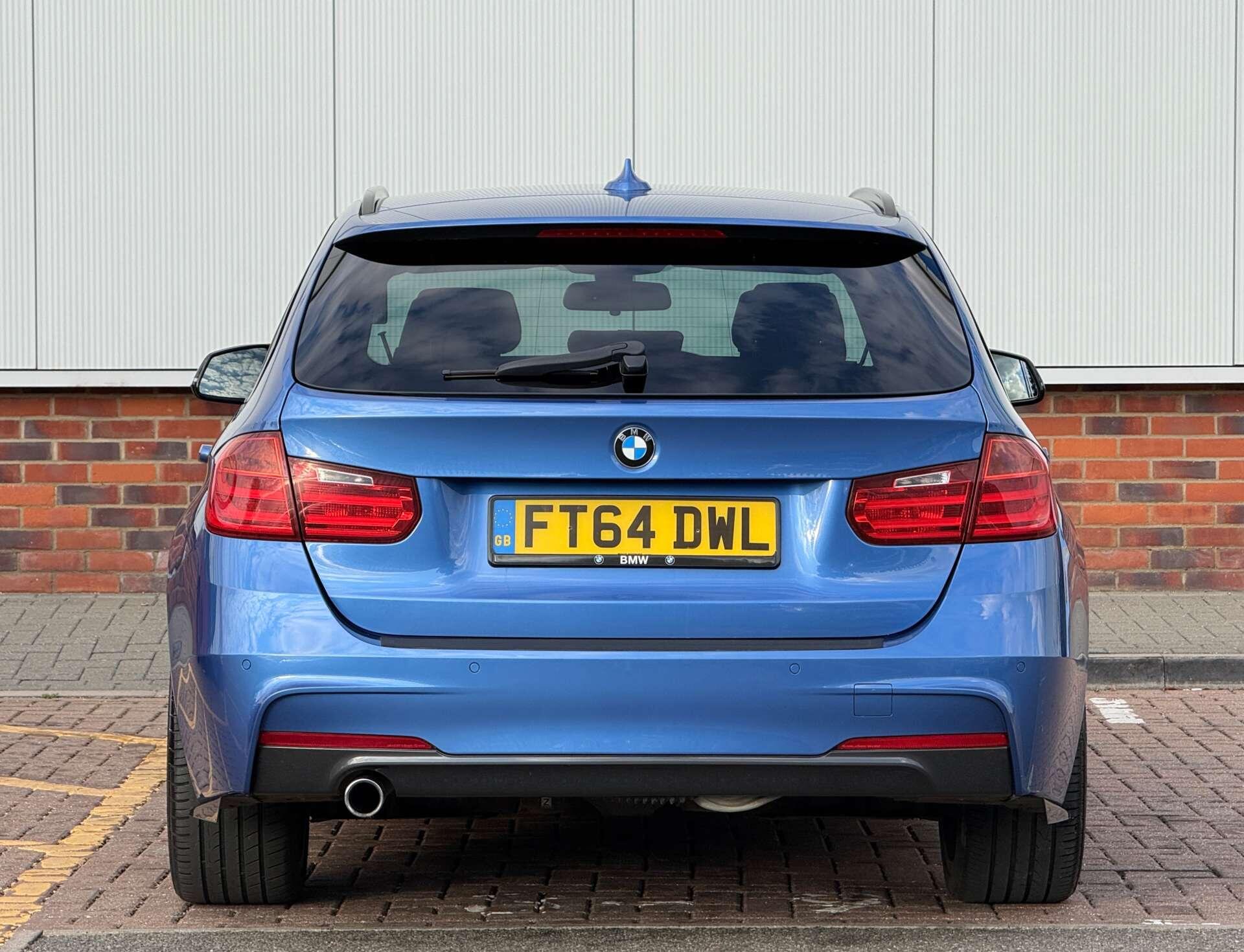 BMW 3 Series view 5