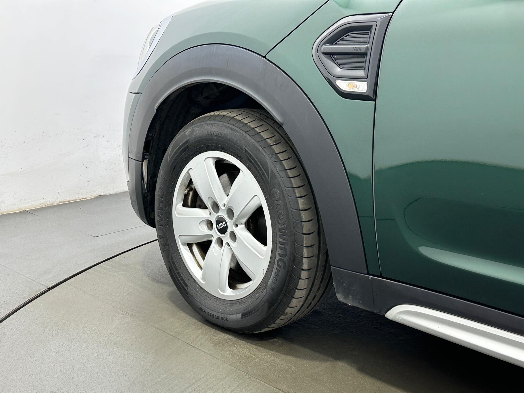 Mini Countryman view 51
