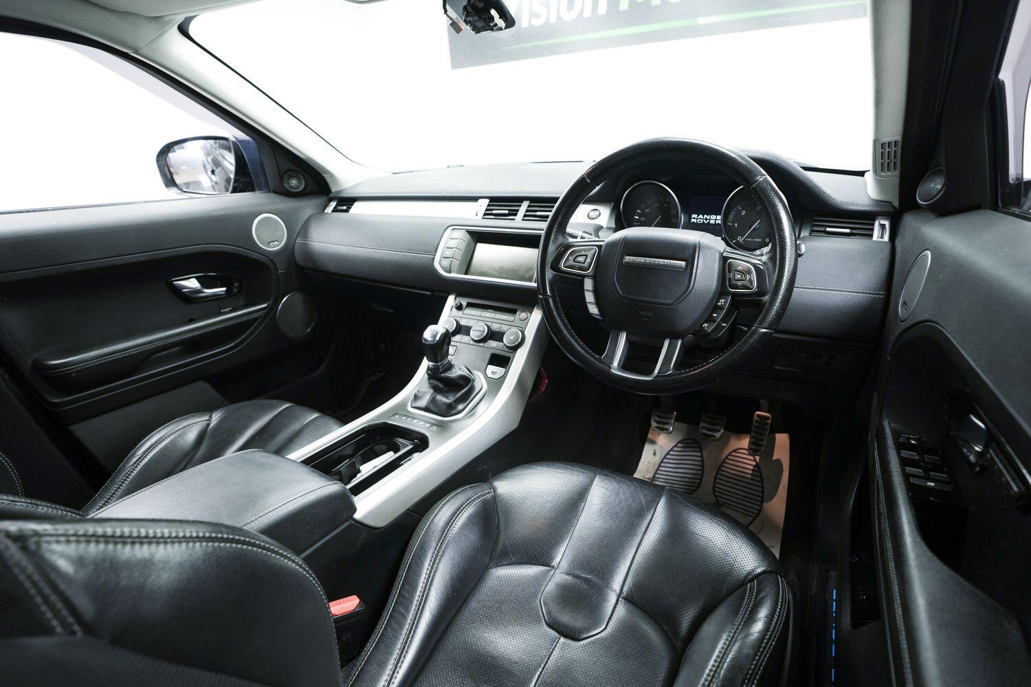 Land Rover Range Rover Evoque view 11