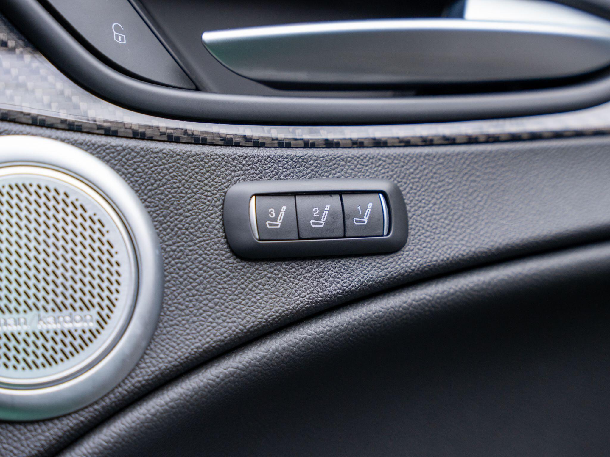 Alfa Romeo Stelvio view 34