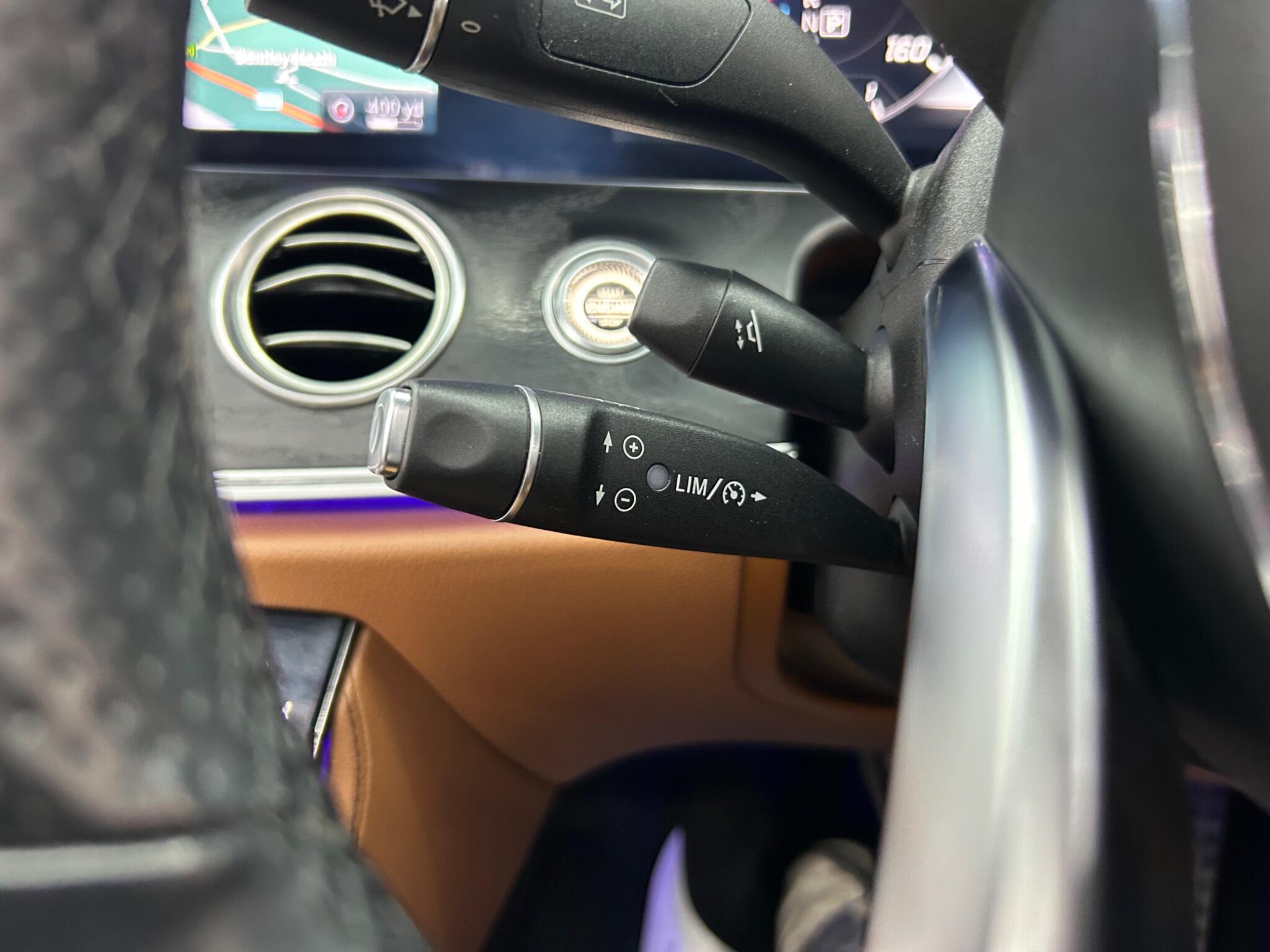 Mercedes-Benz E Class view 29