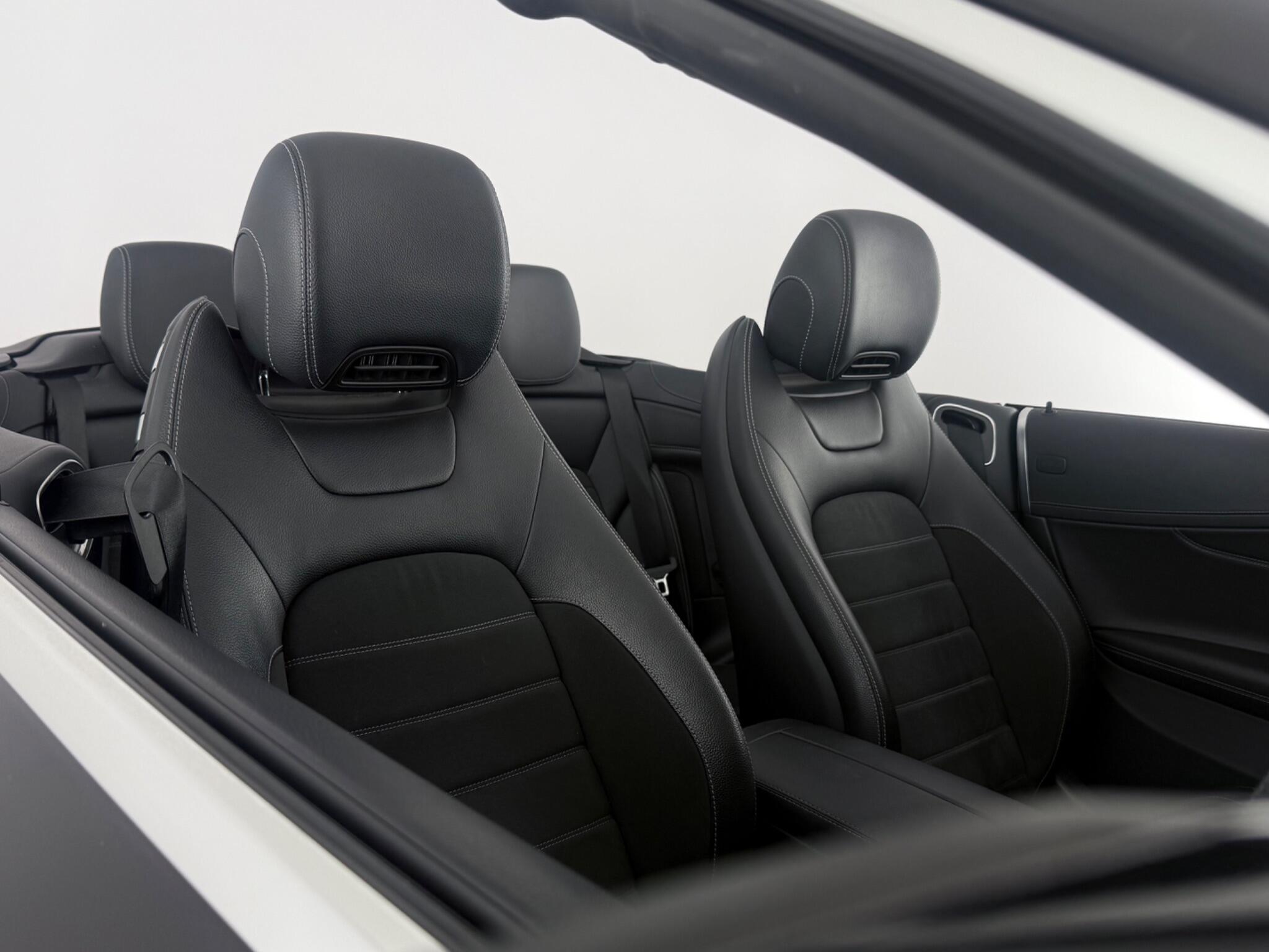 Mercedes-Benz C-Class view 37
