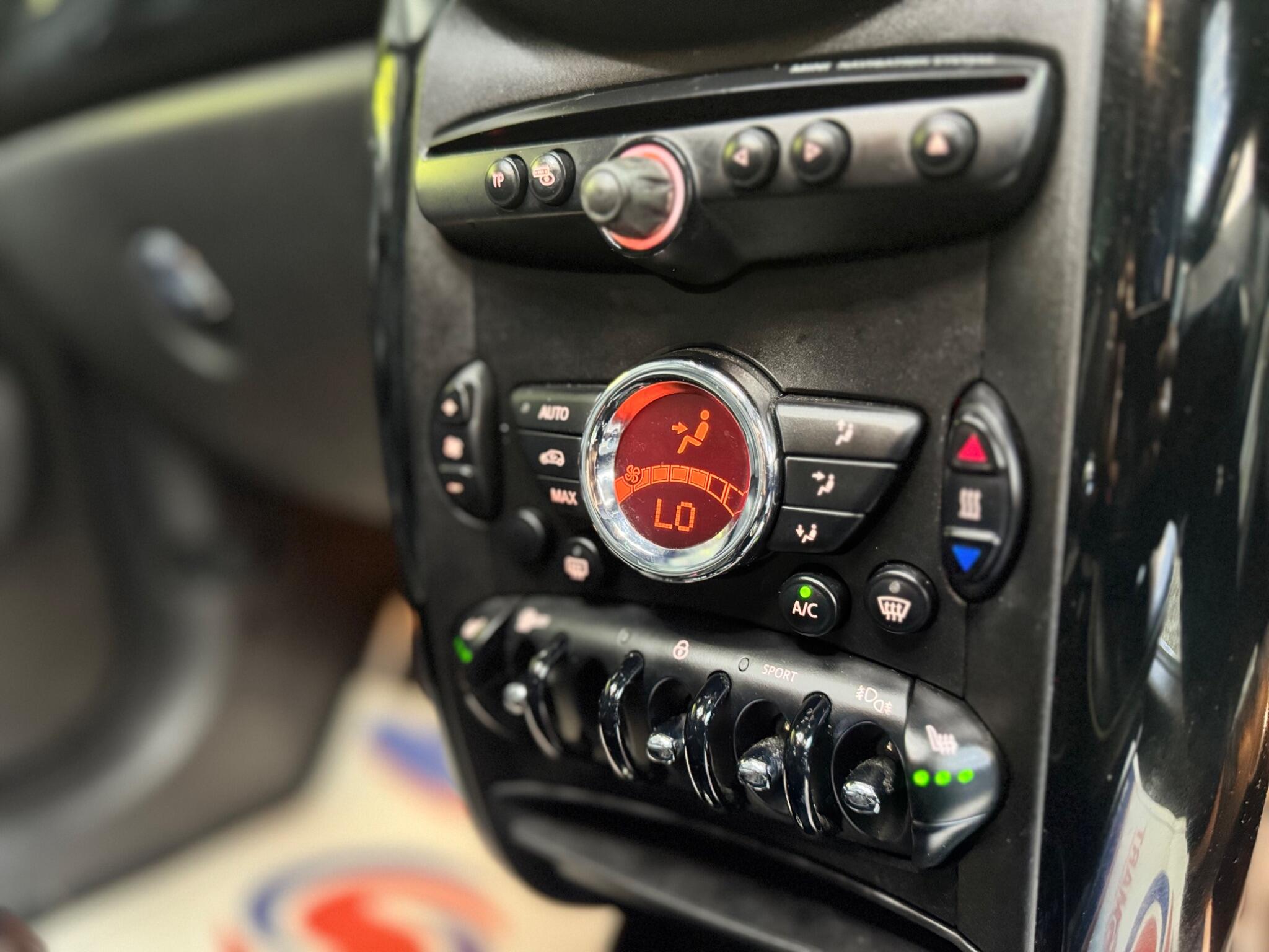Mini Countryman view 40