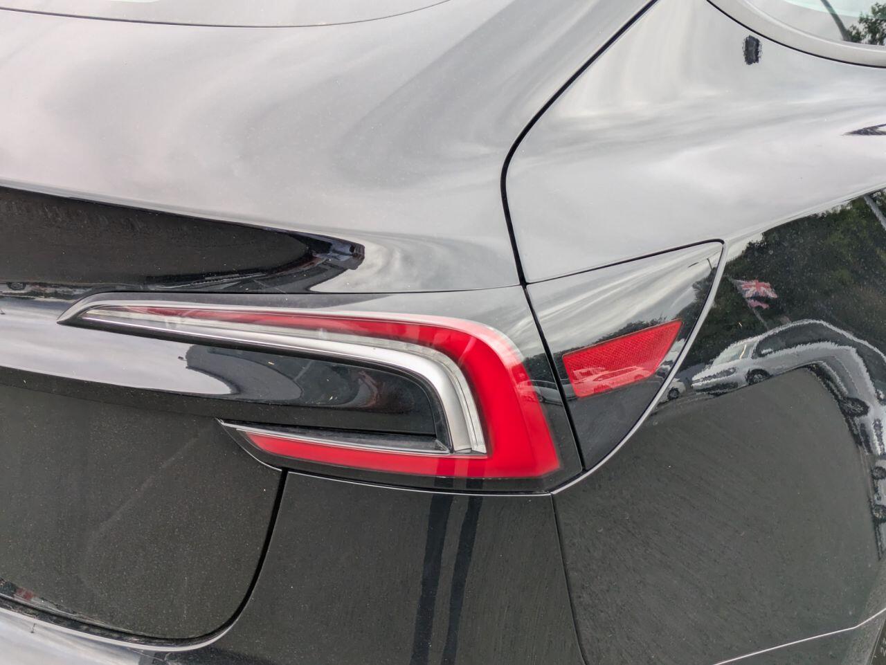 Tesla Model 3 view 8