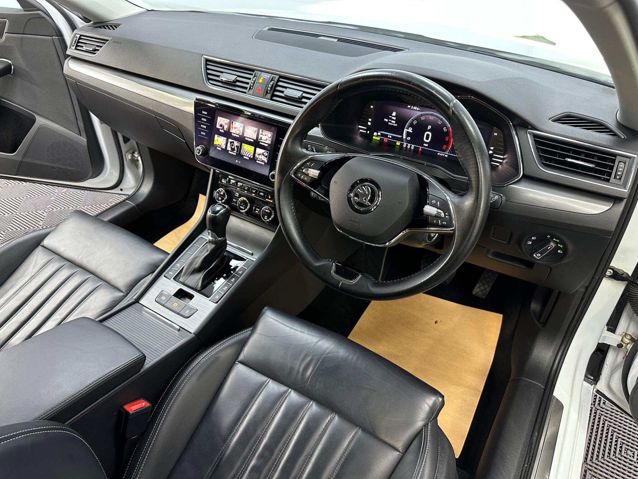 Skoda Superb view 23