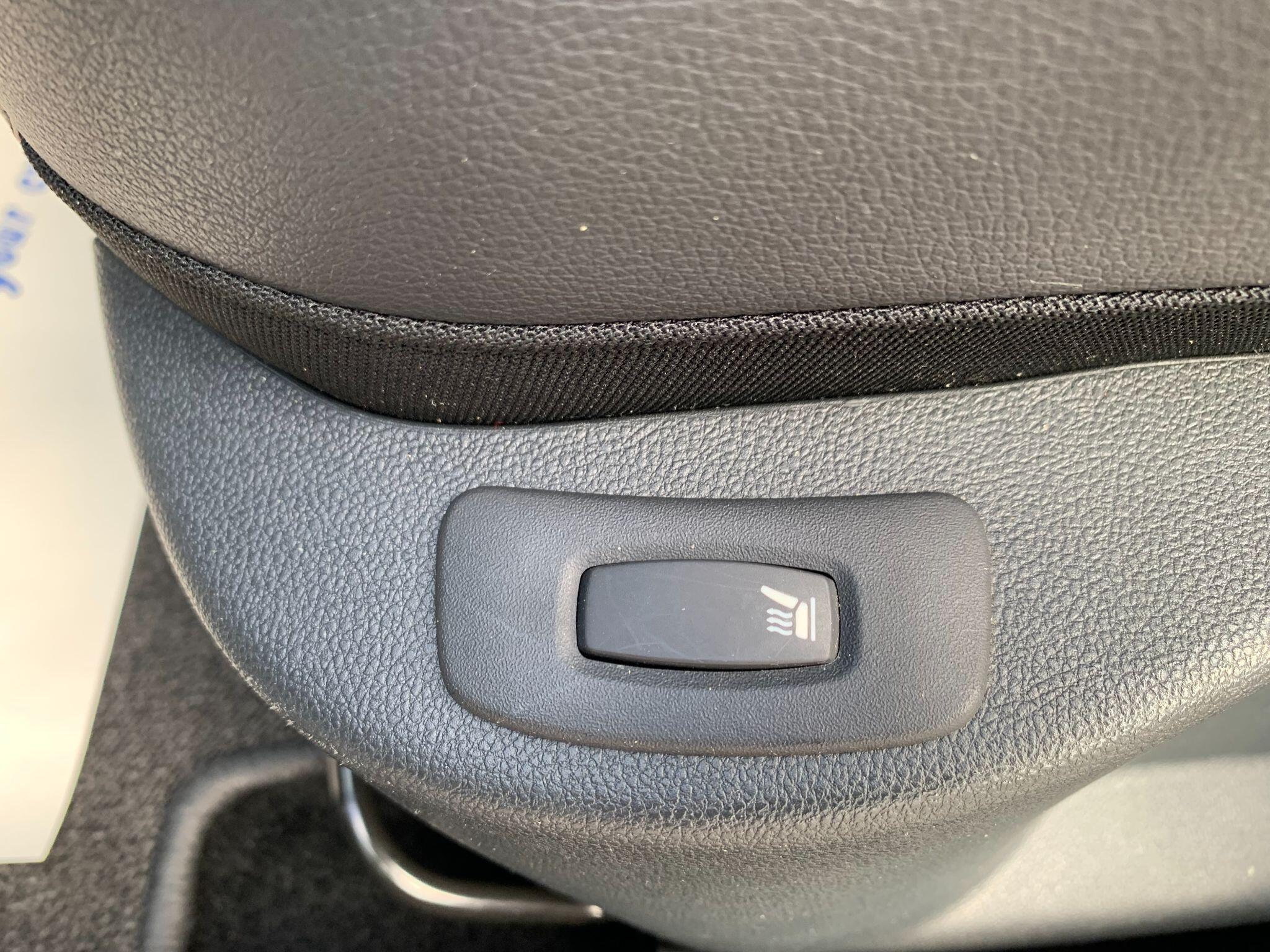 Renault Clio view 25