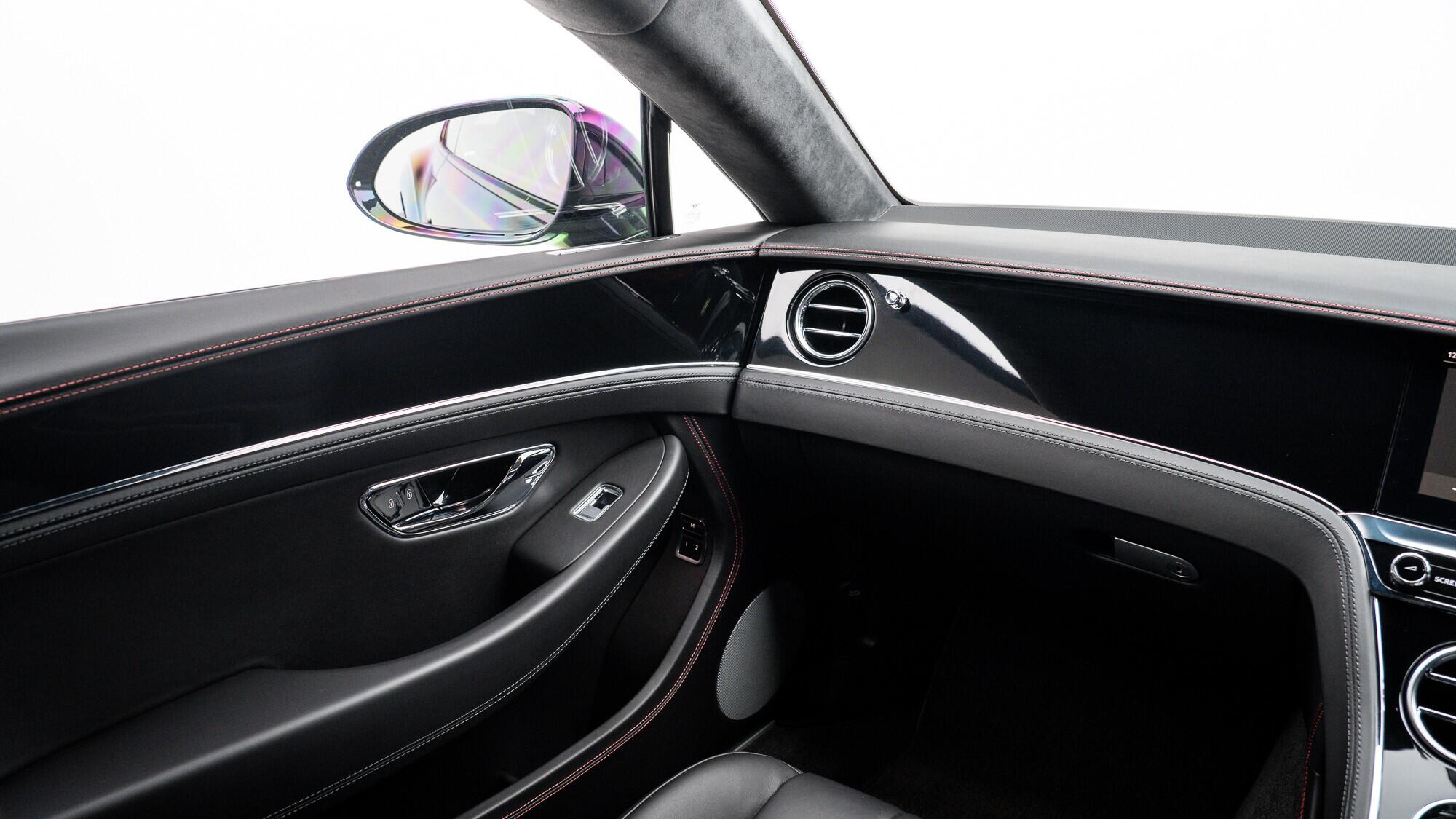 Bentley Continental view 30