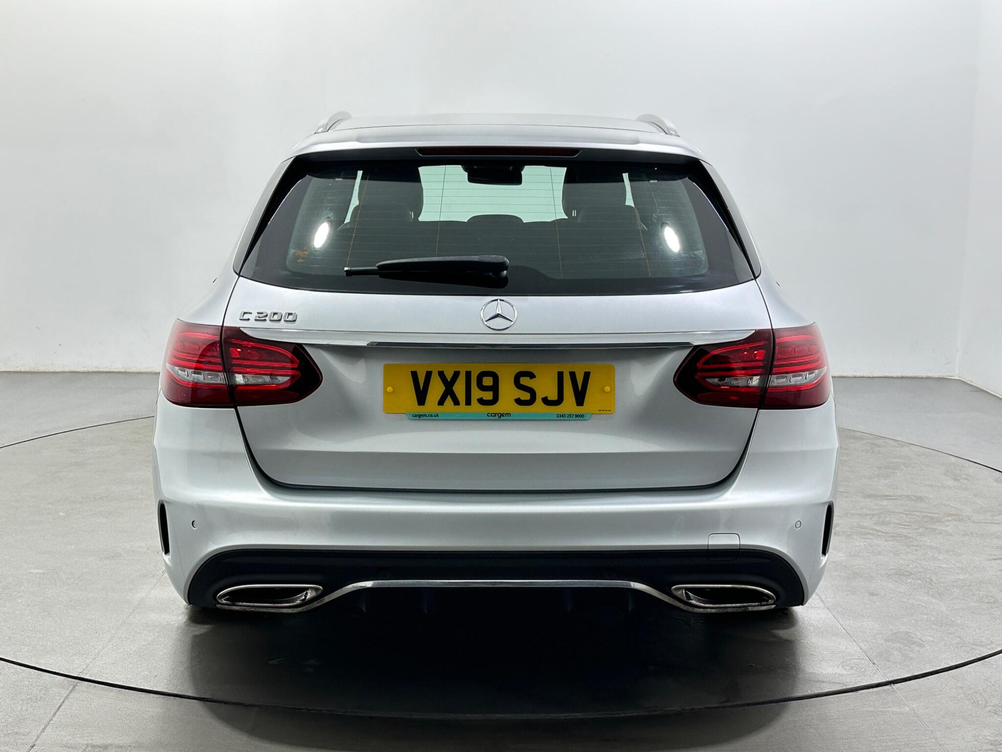 Mercedes-Benz C-Class view 7