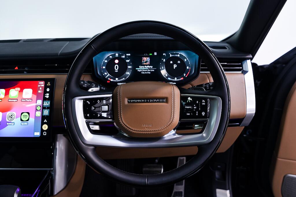 Land Rover Range Rover view 40