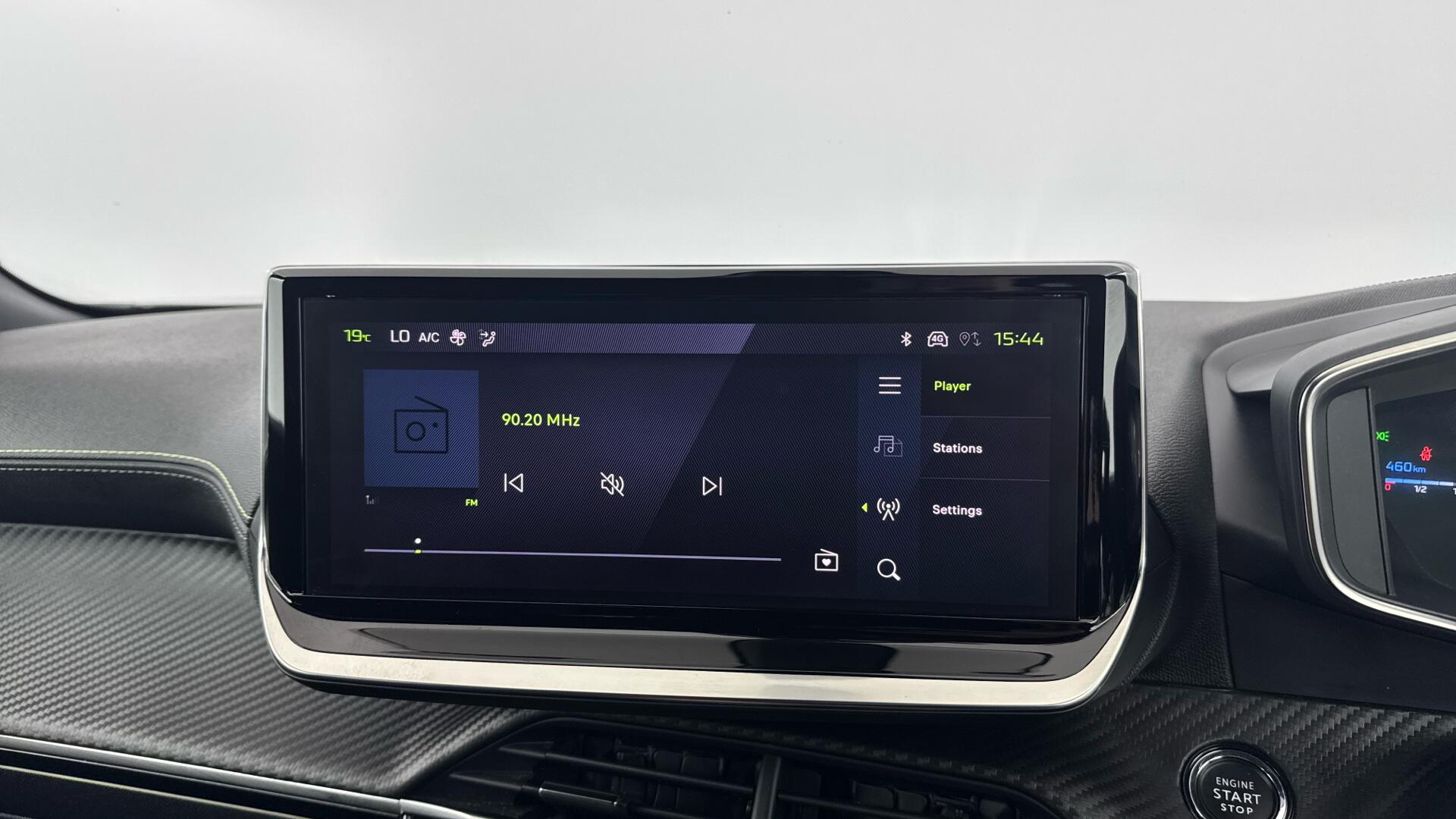 Peugeot 2008 view 32