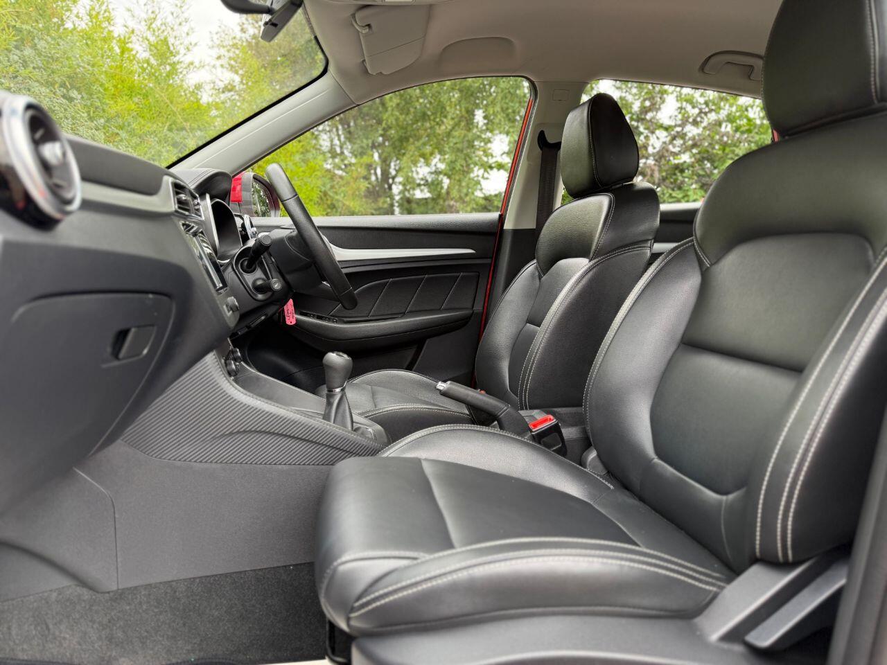 MG MG ZS view 12