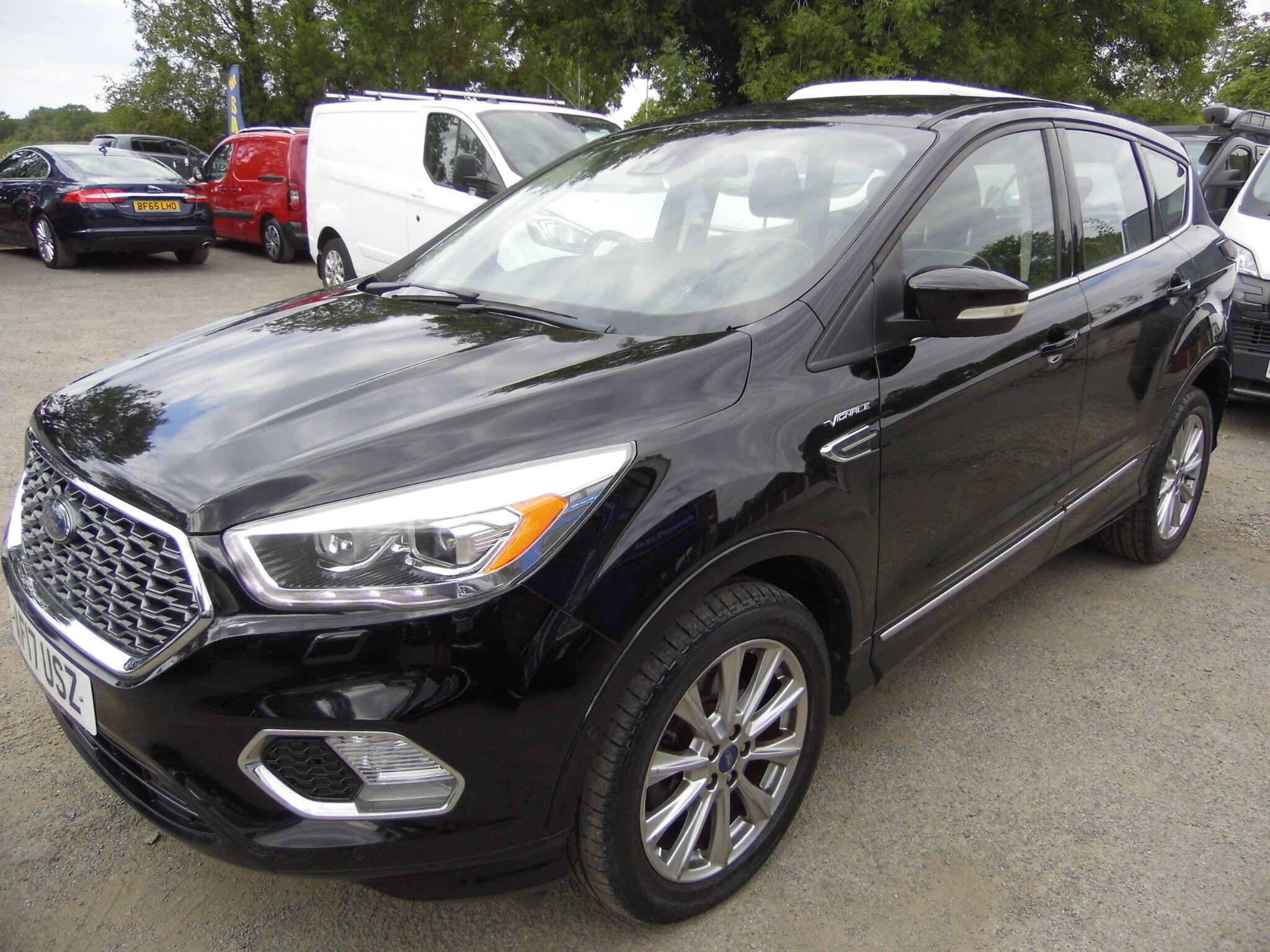Ford Kuga view 3