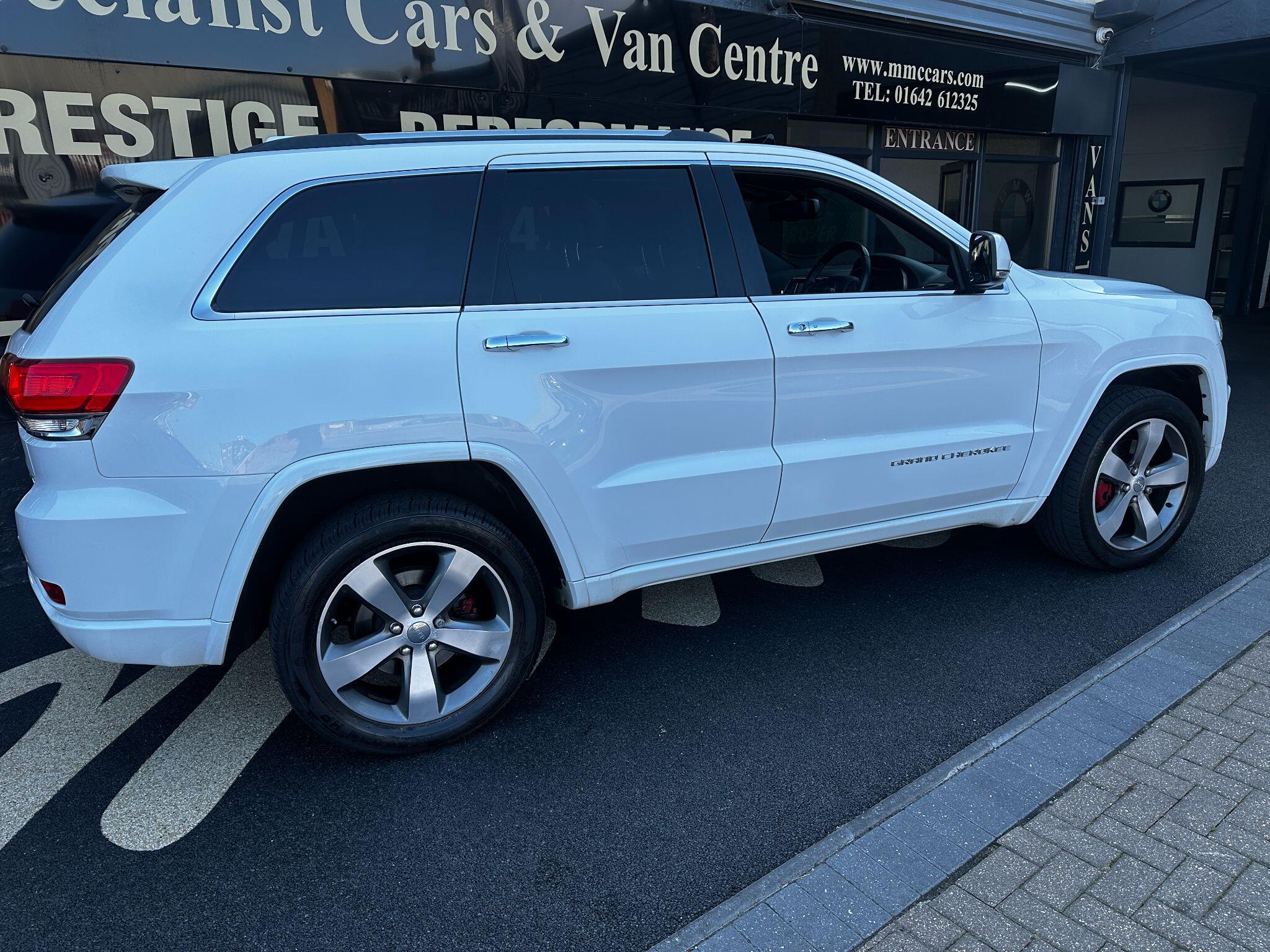 Jeep Grand Cherokee view 6