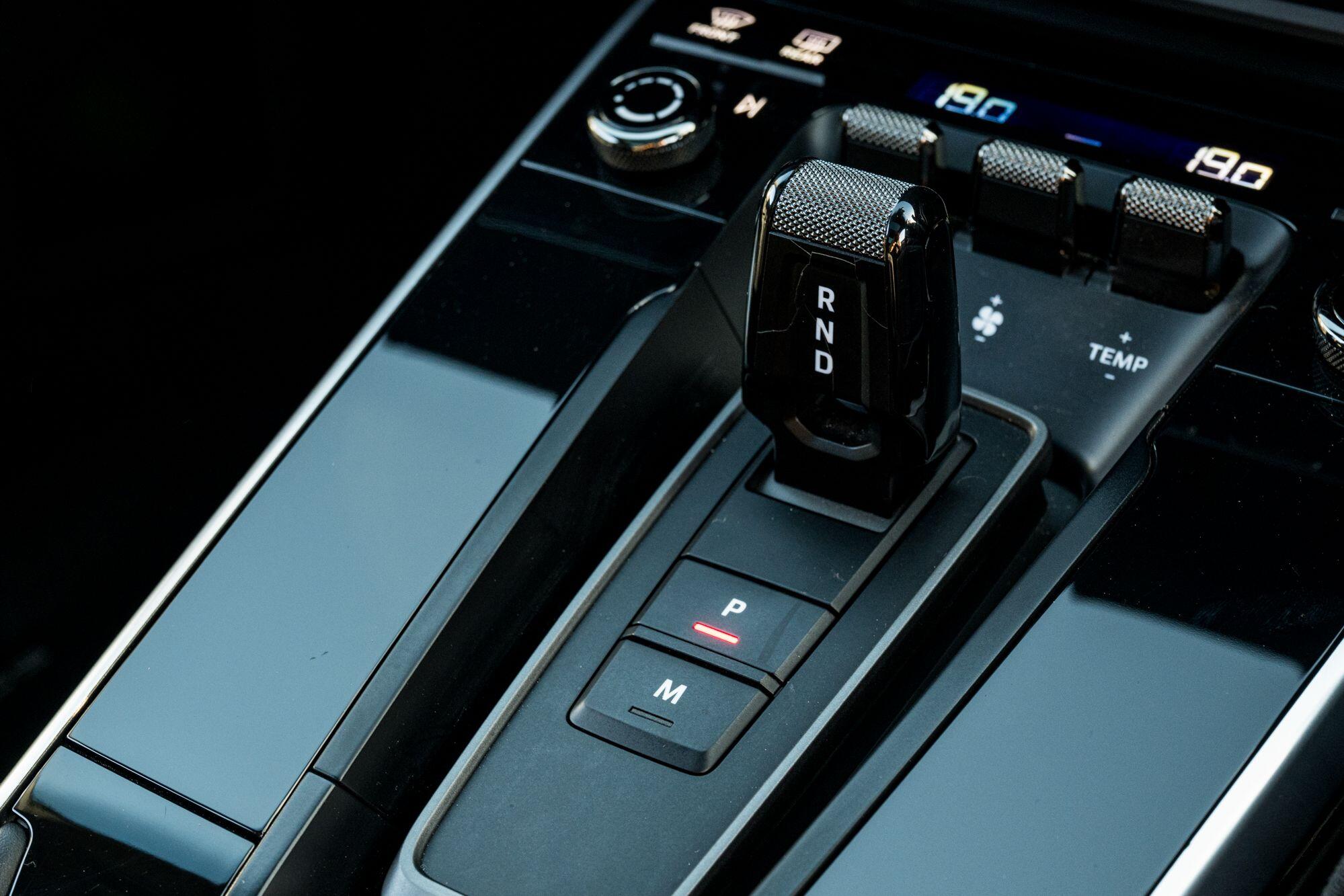 Porsche 911 view 40