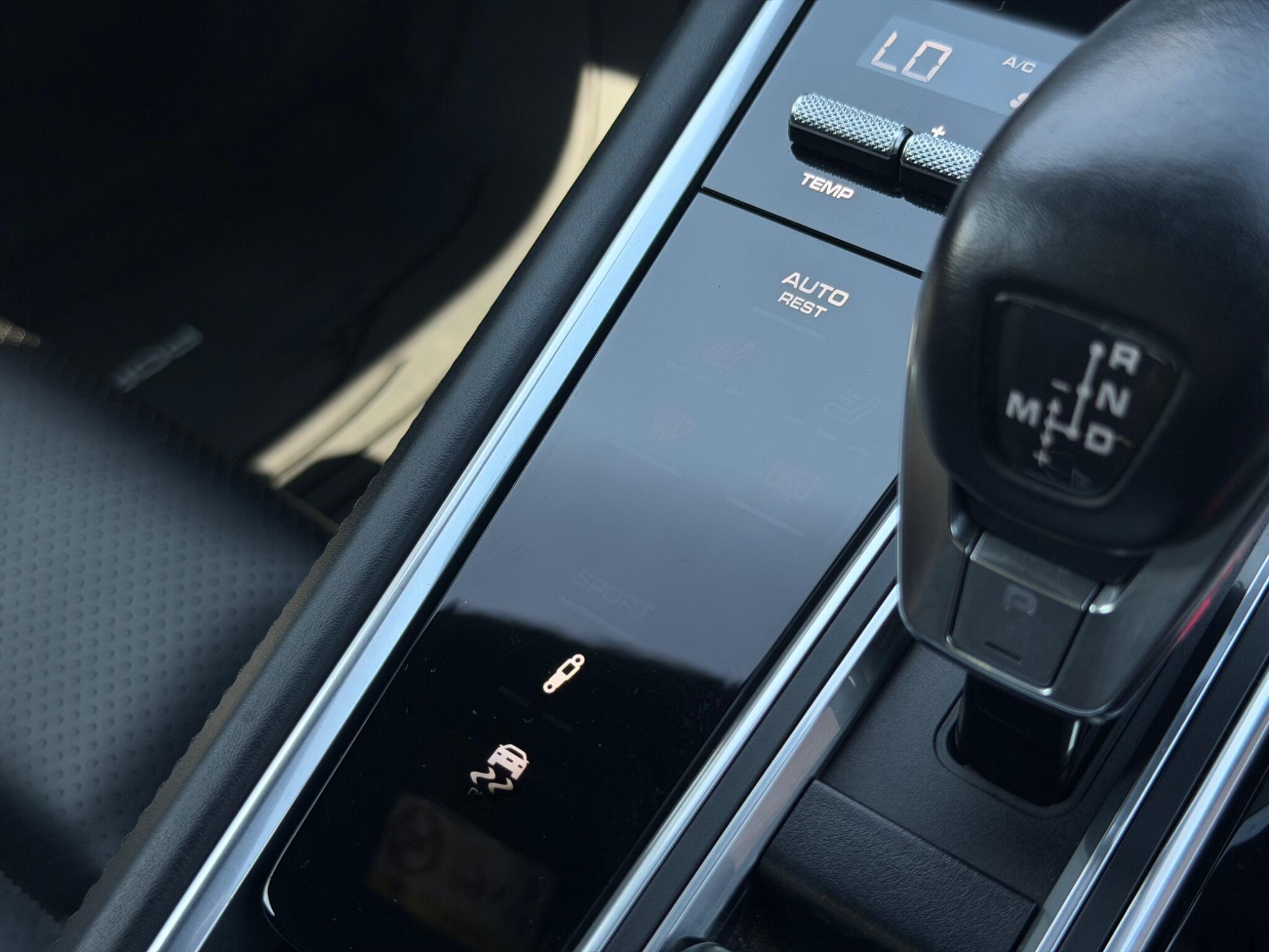 Porsche Panamera view 24