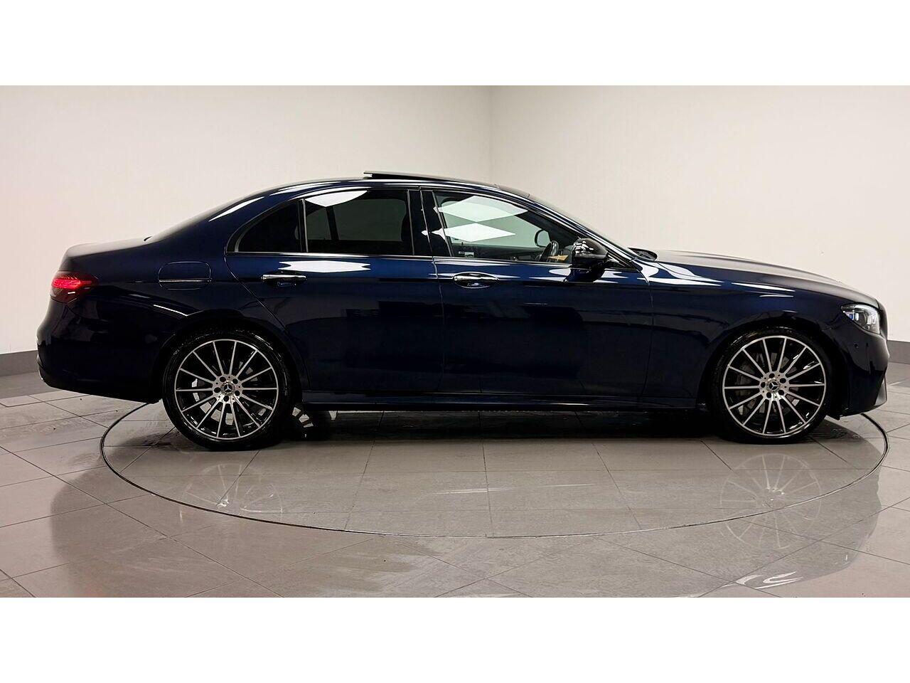 Mercedes-Benz E-Class view 9