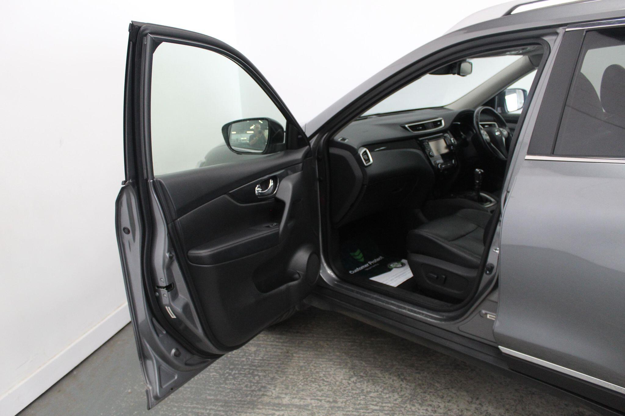Nissan X-Trail view 27
