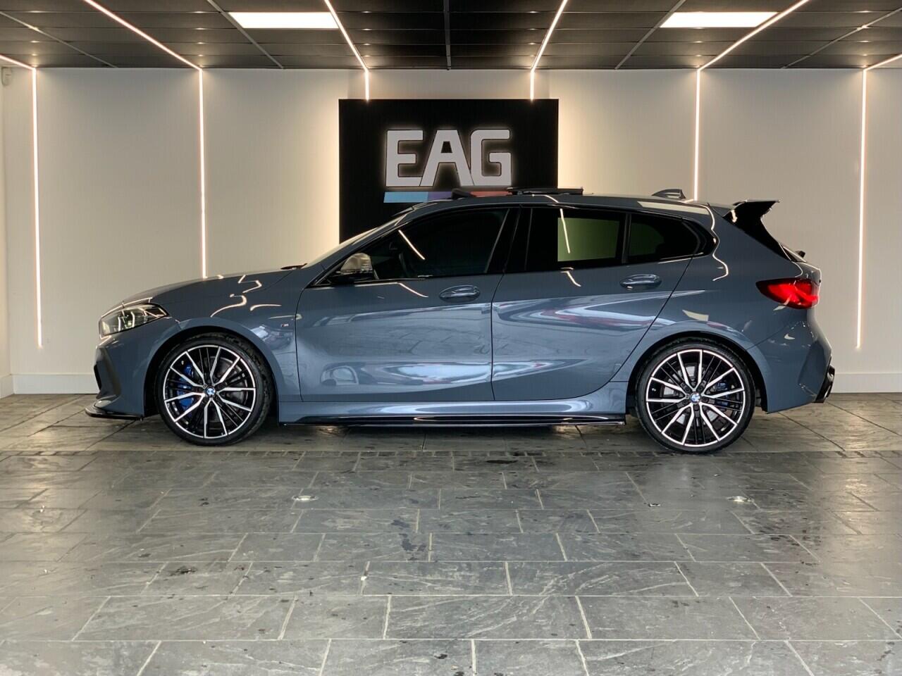 BMW 1 Series view 3