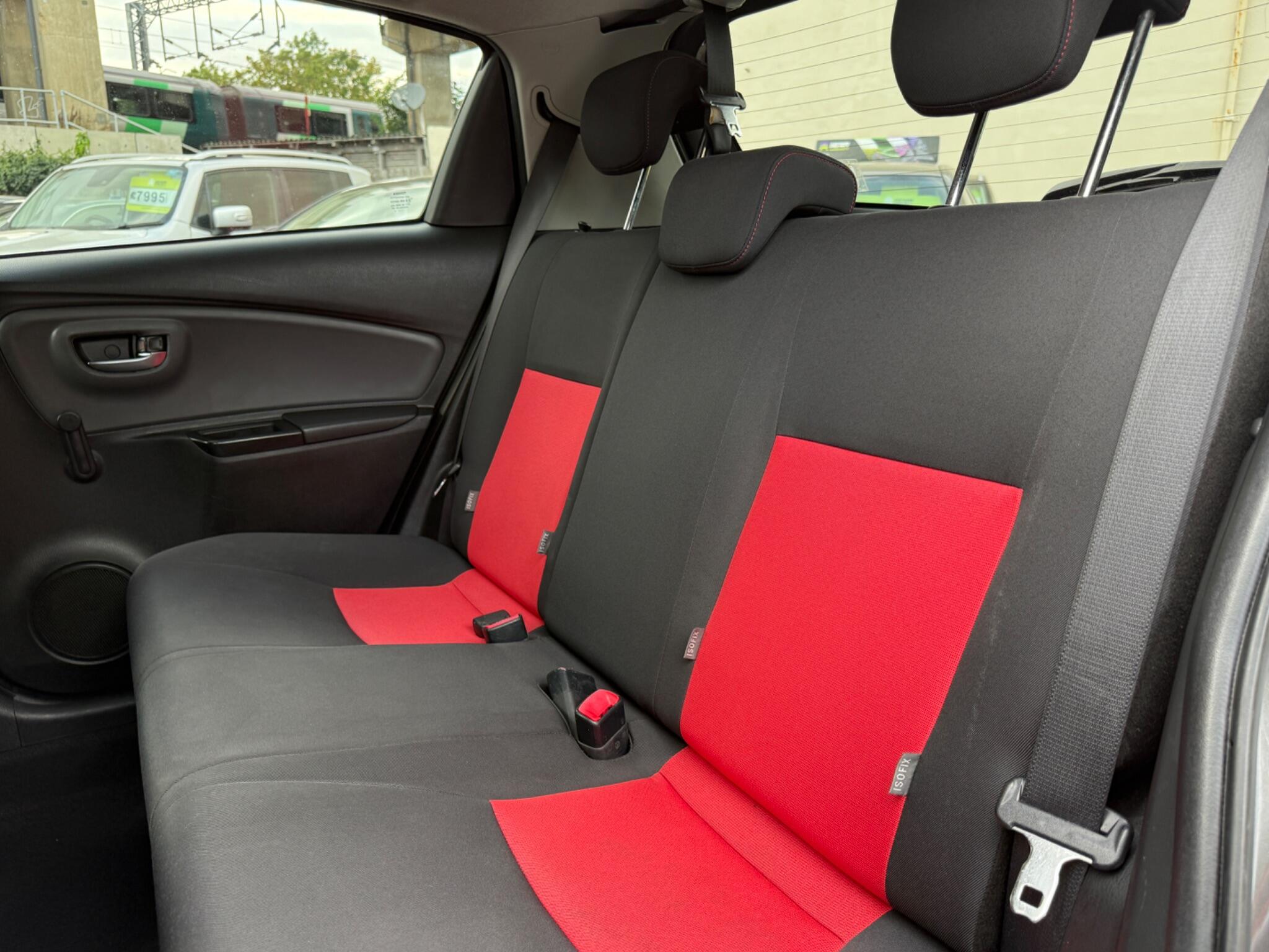 Toyota Yaris - Image 50