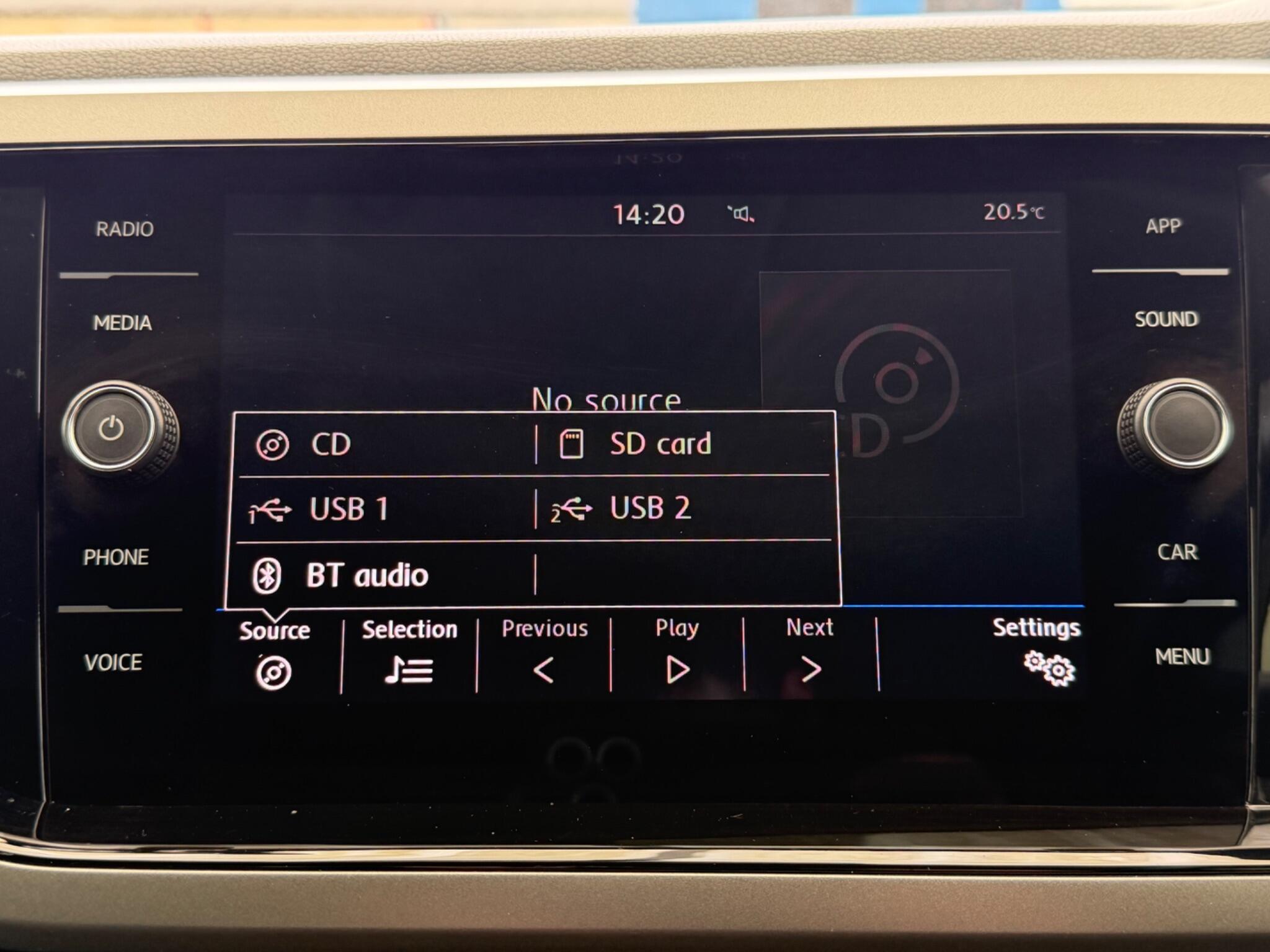 Volkswagen Polo view 24