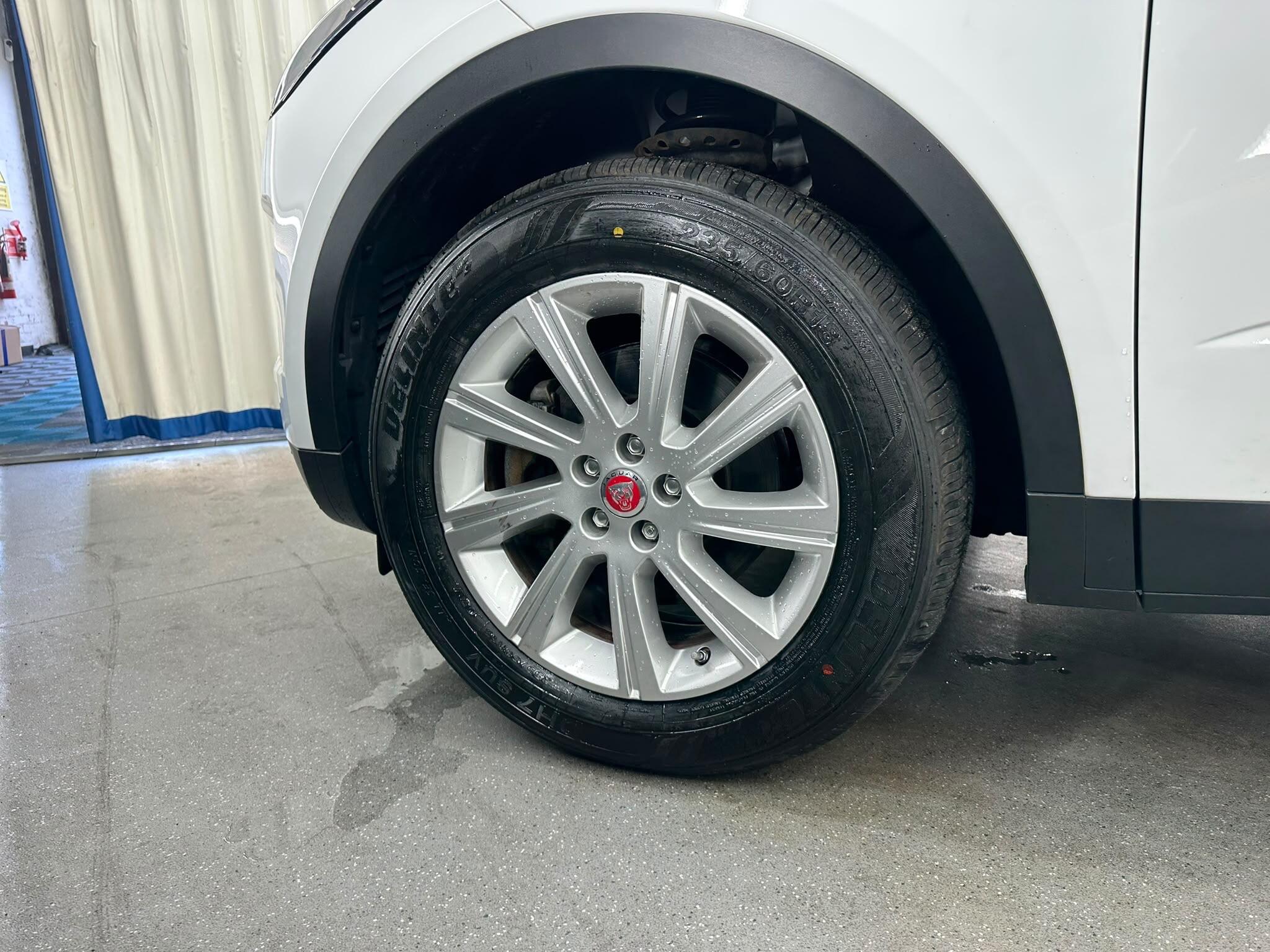 Jaguar E-Pace view 16