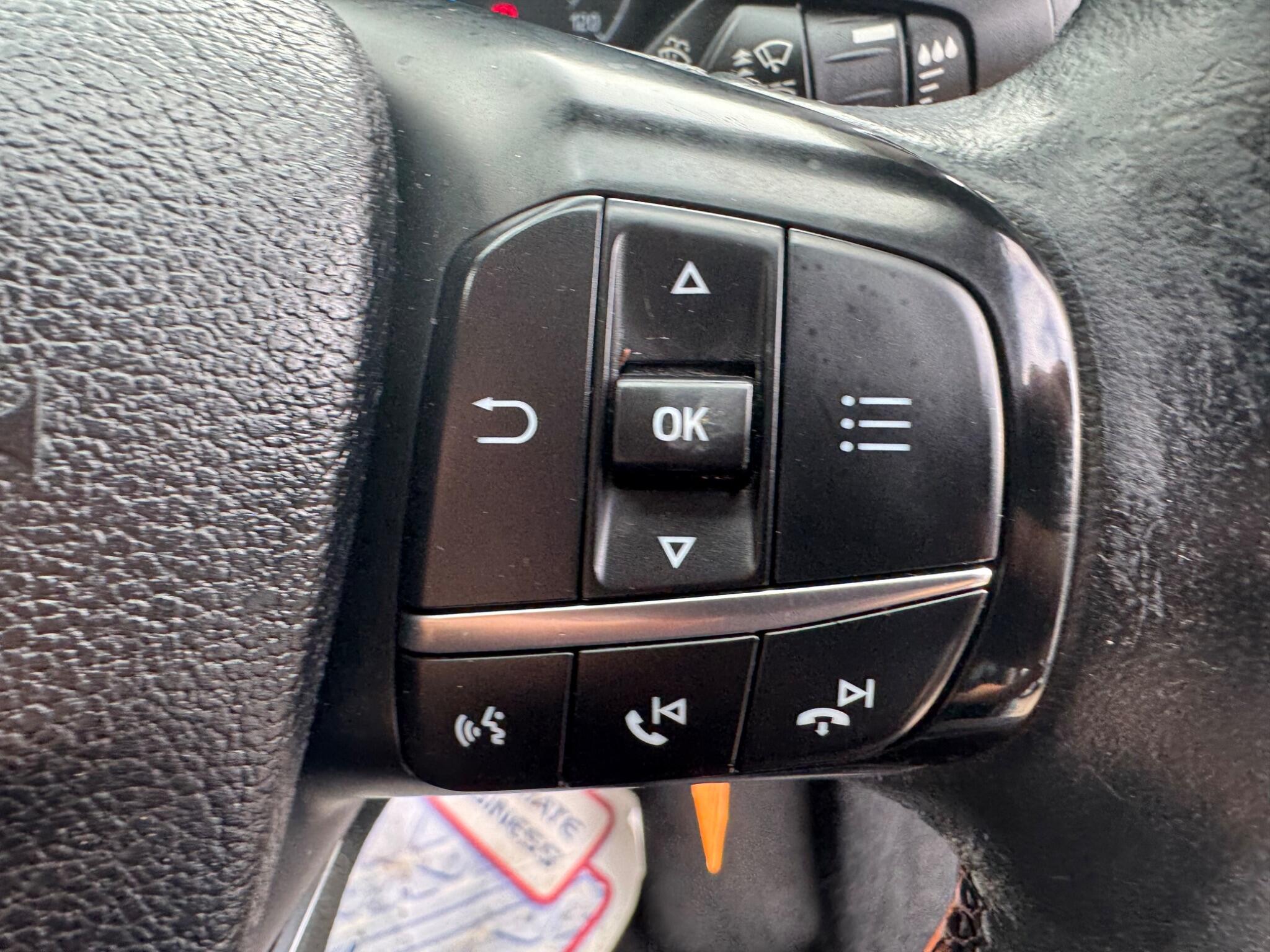 Ford Transit Custom view 20
