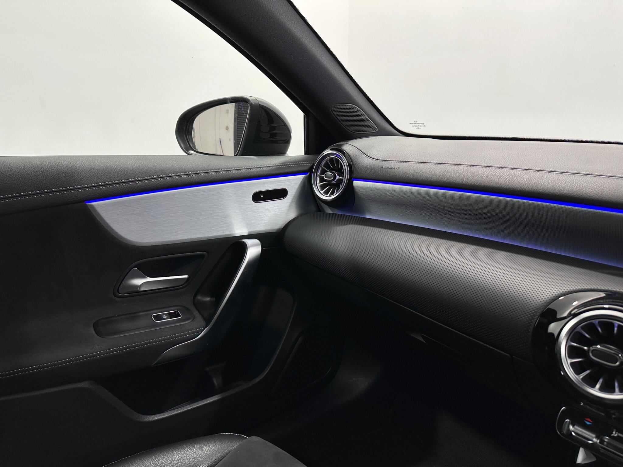 Mercedes-Benz A-Class view 29
