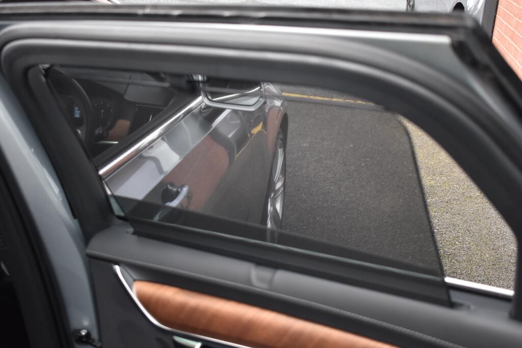 Volvo V90 view 38