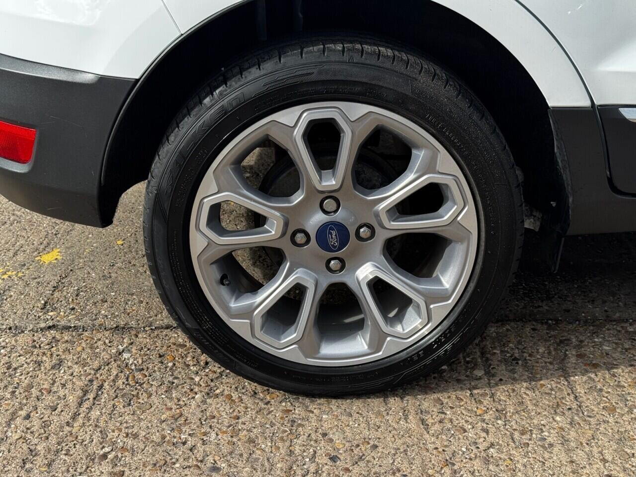 Ford Ecosport view 15