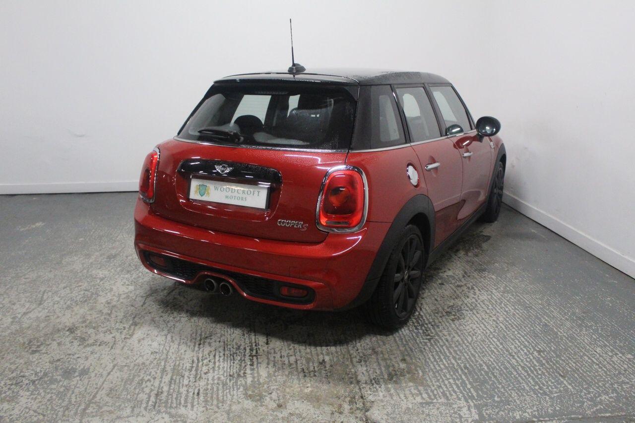 Mini Hatch view 8