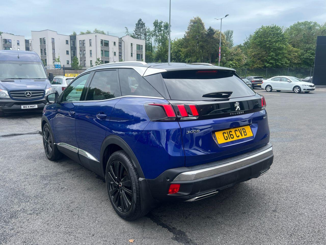 Peugeot 3008 view 4