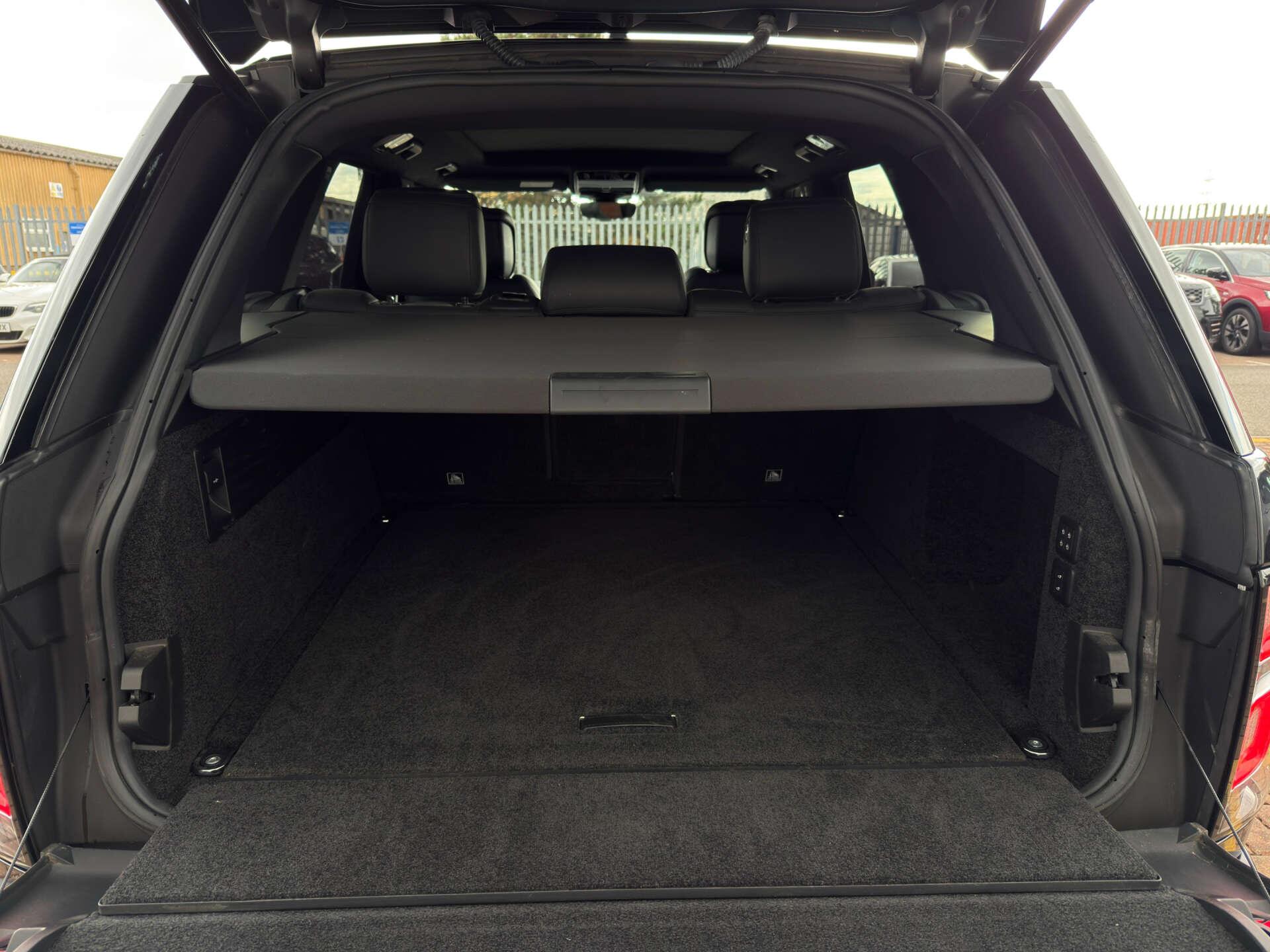 Land Rover Range Rover view 37