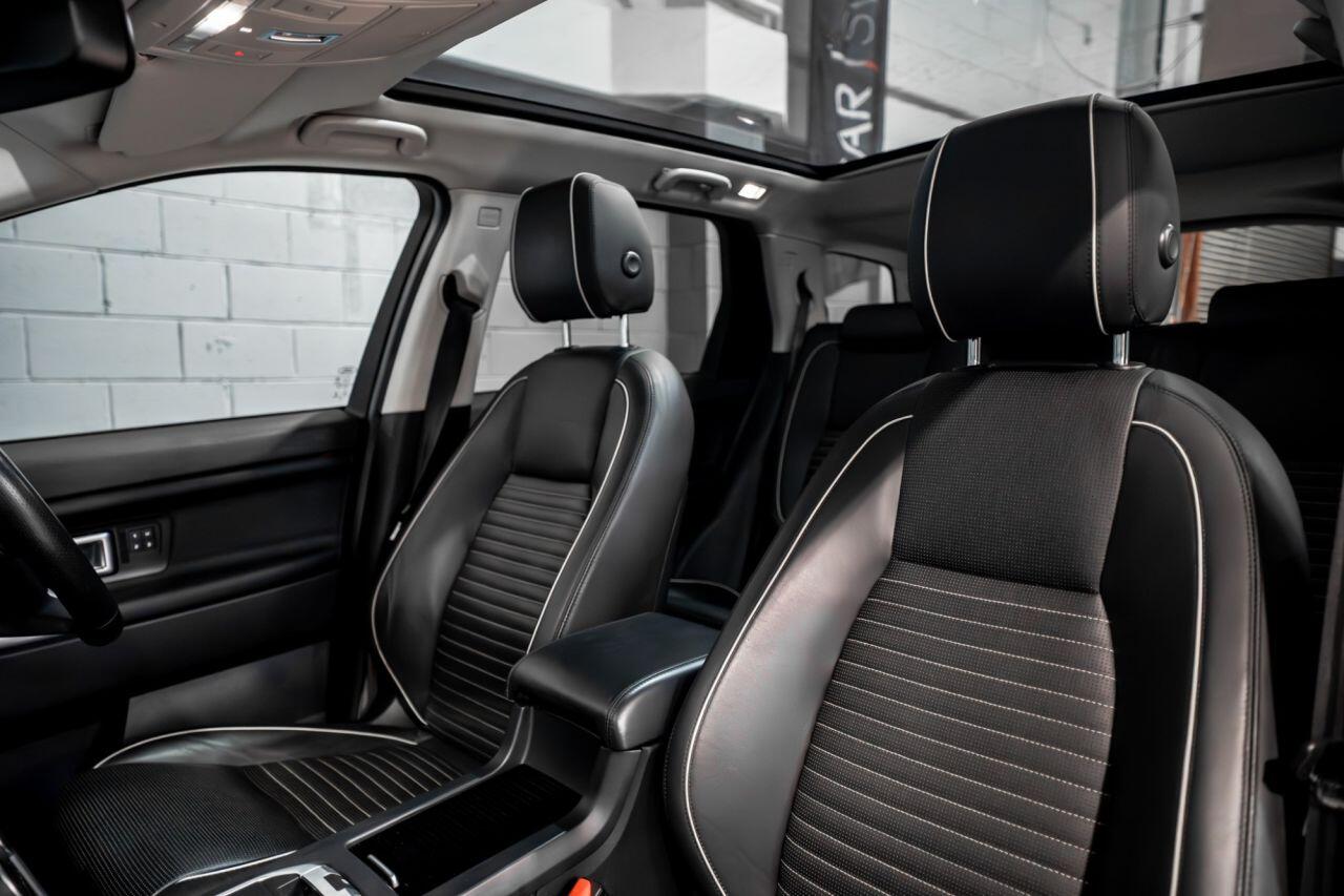 Land Rover Discovery Sport view 14