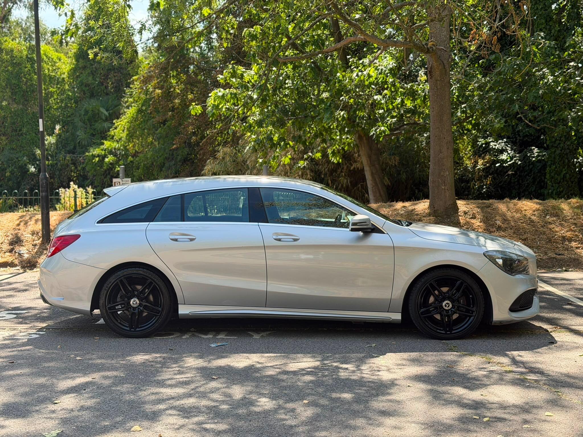 Mercedes-Benz Cla view 2