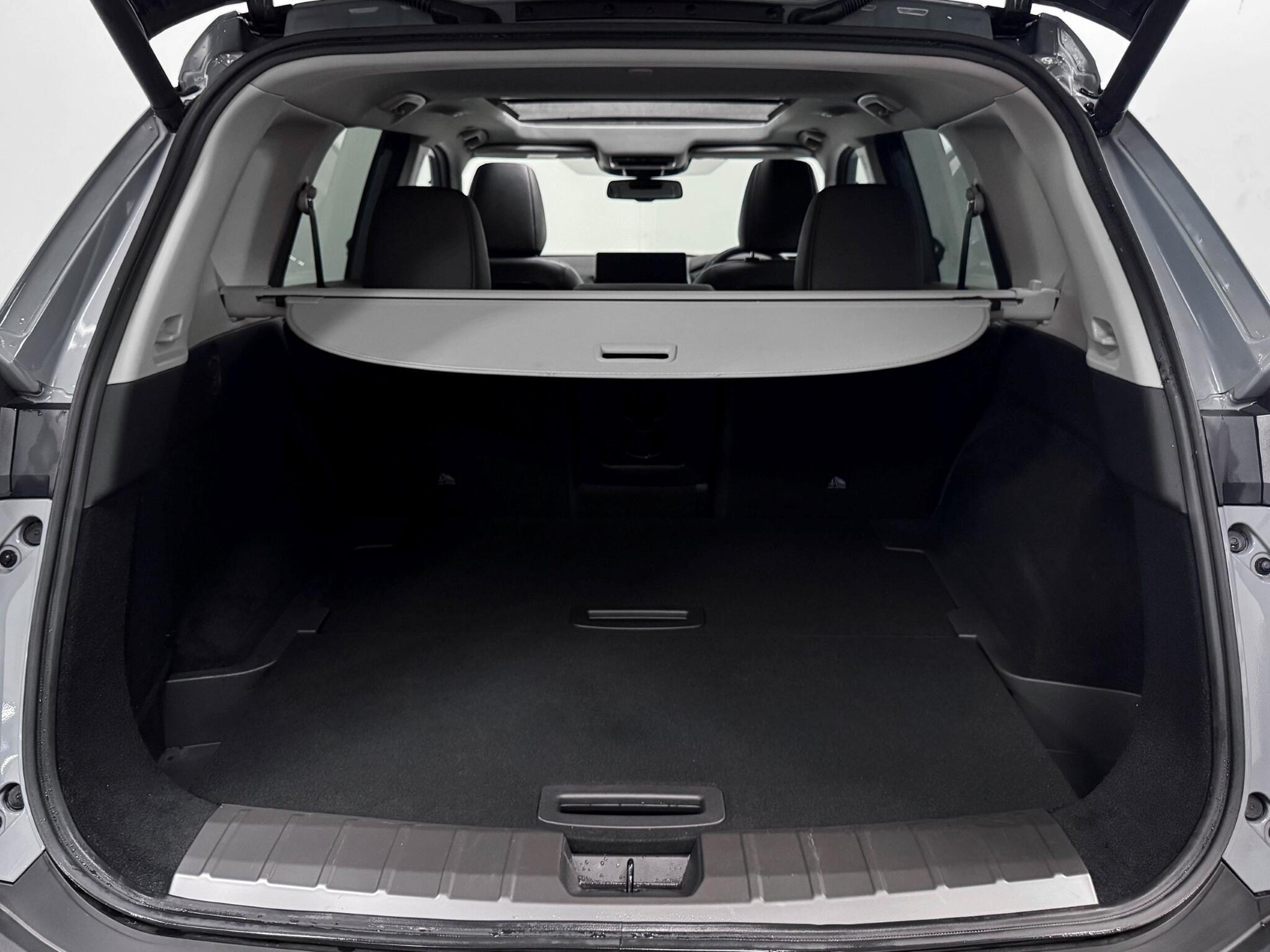 Nissan X-Trail view 7