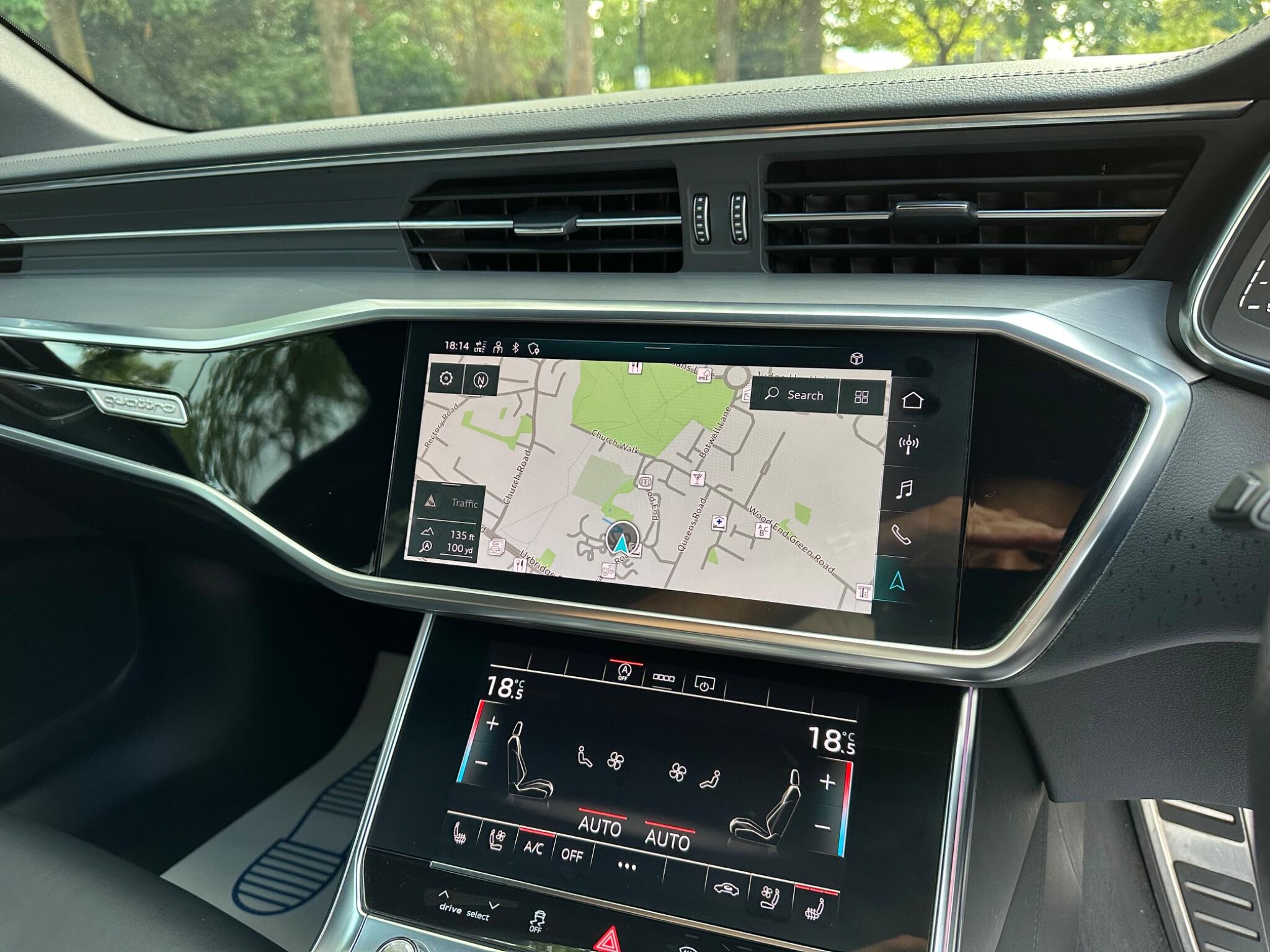 Audi RS6 view 30