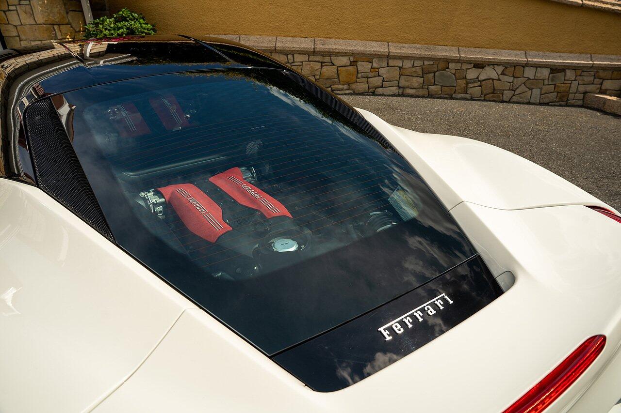 Ferrari 488 view 14
