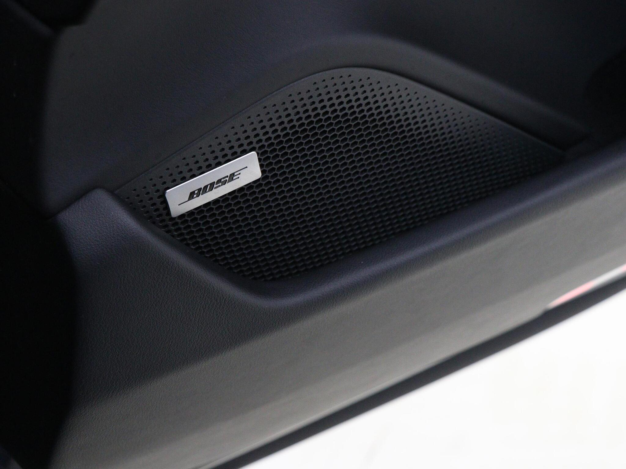 Porsche Taycan view 29