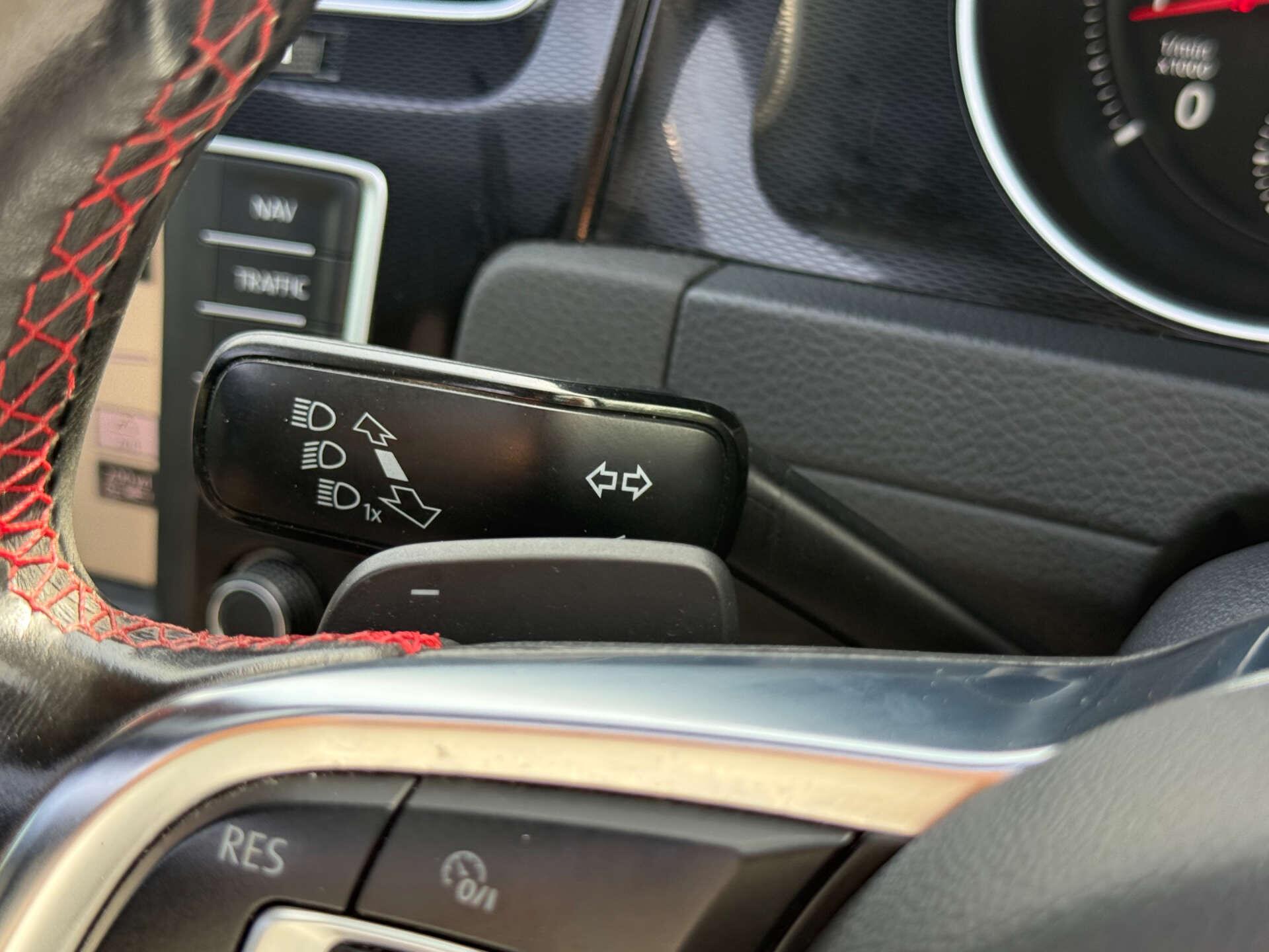 Volkswagen Golf view 63