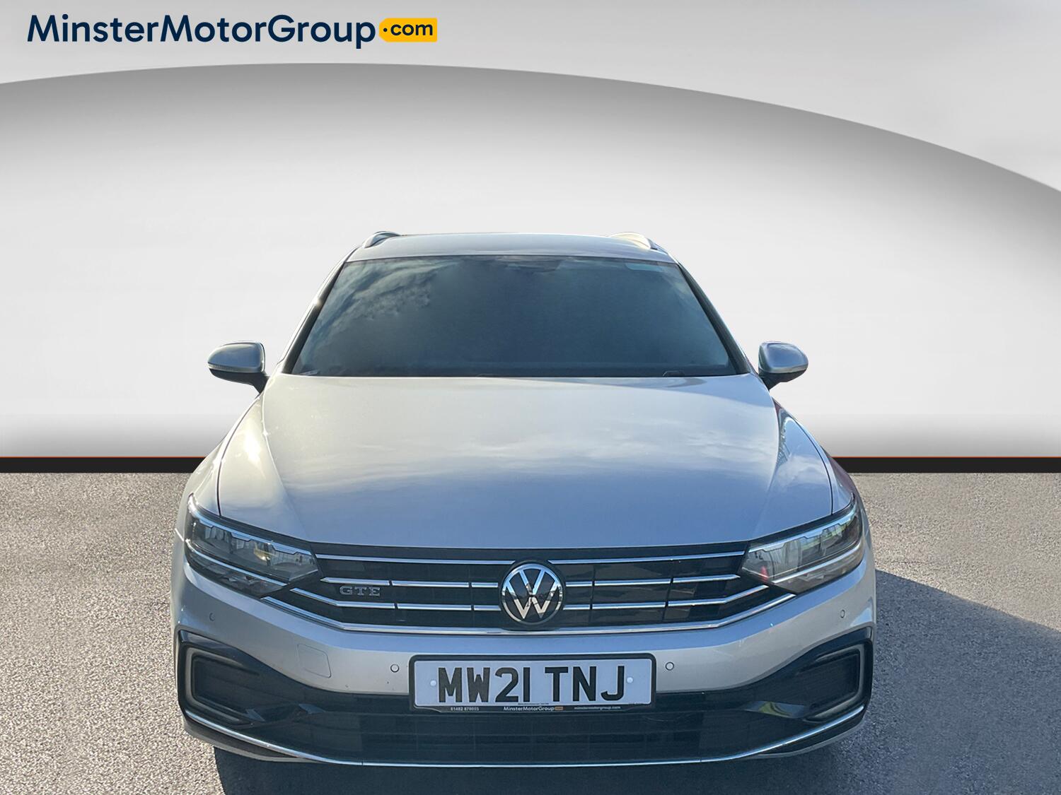 Volkswagen Passat view 5