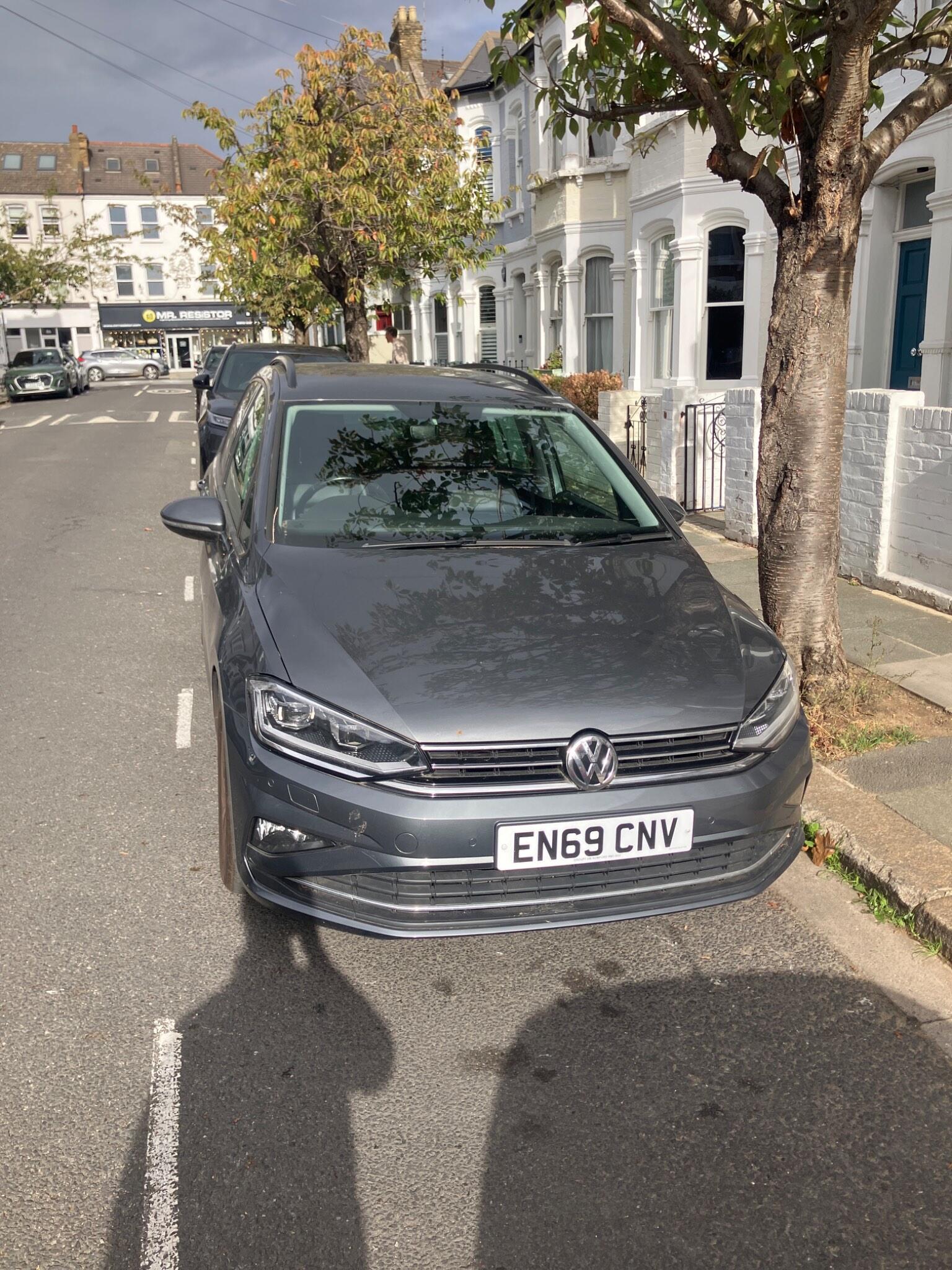 Volkswagen Golf SV