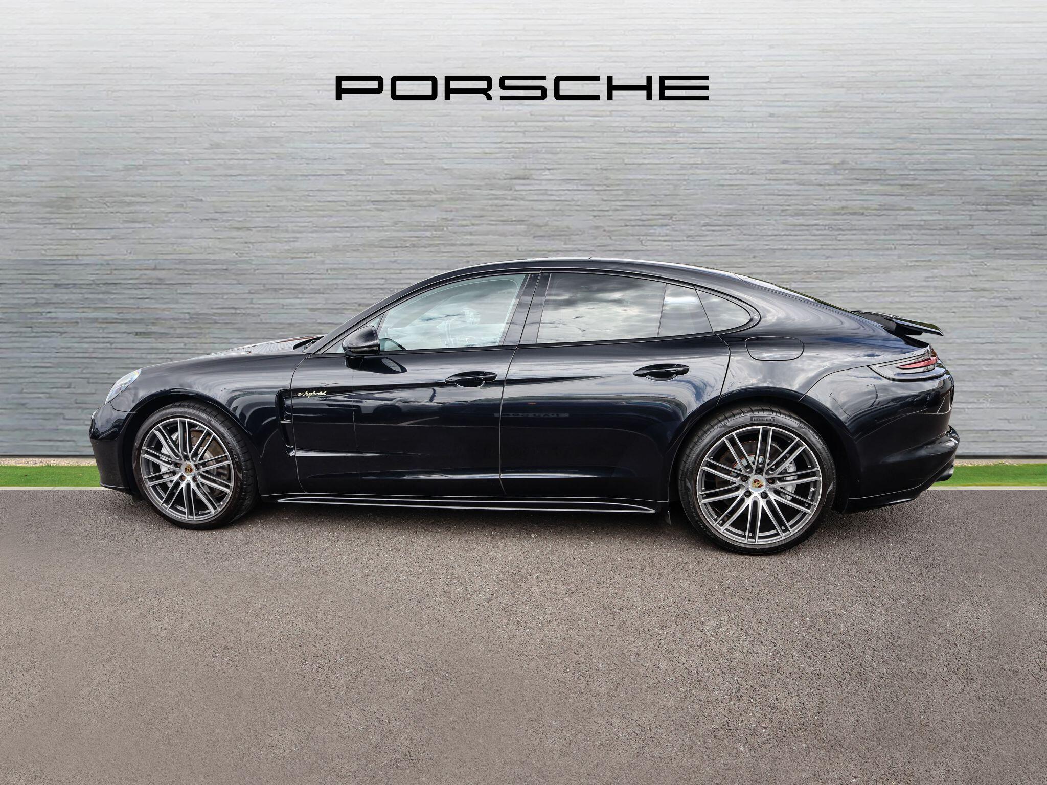 Porsche Panamera view 38