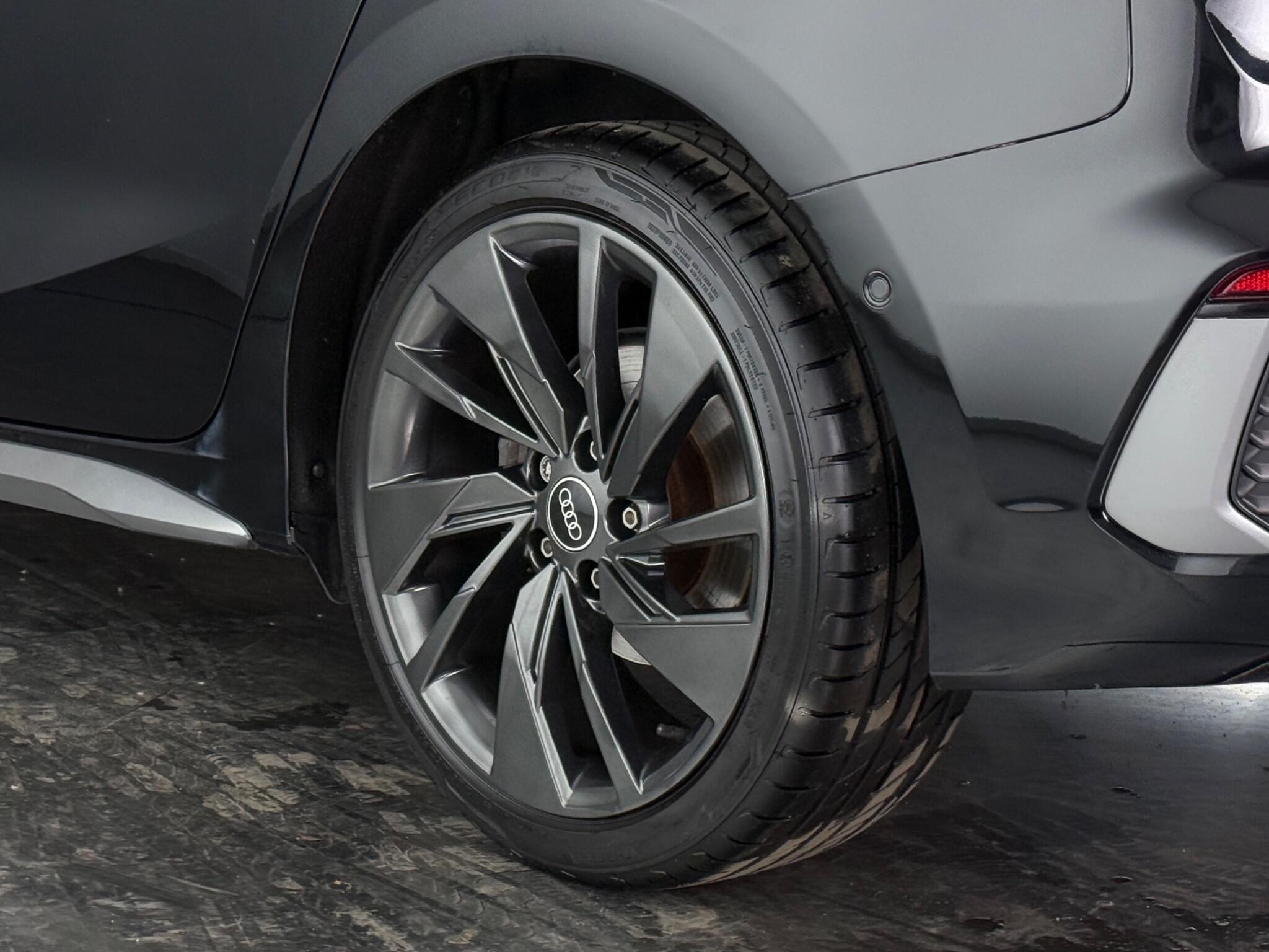 Audi A3 view 9