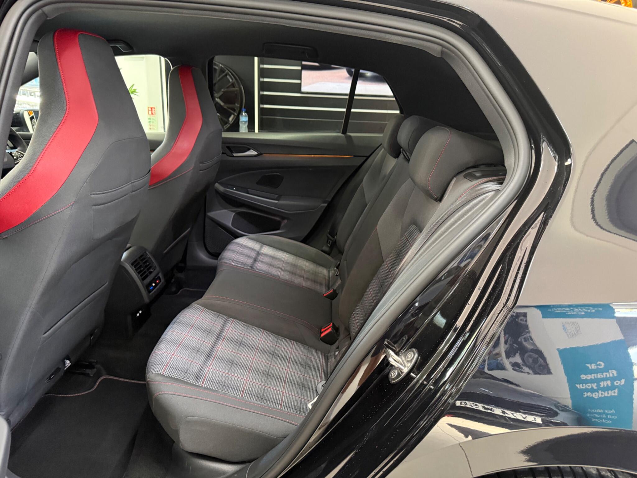 Volkswagen Golf view 57